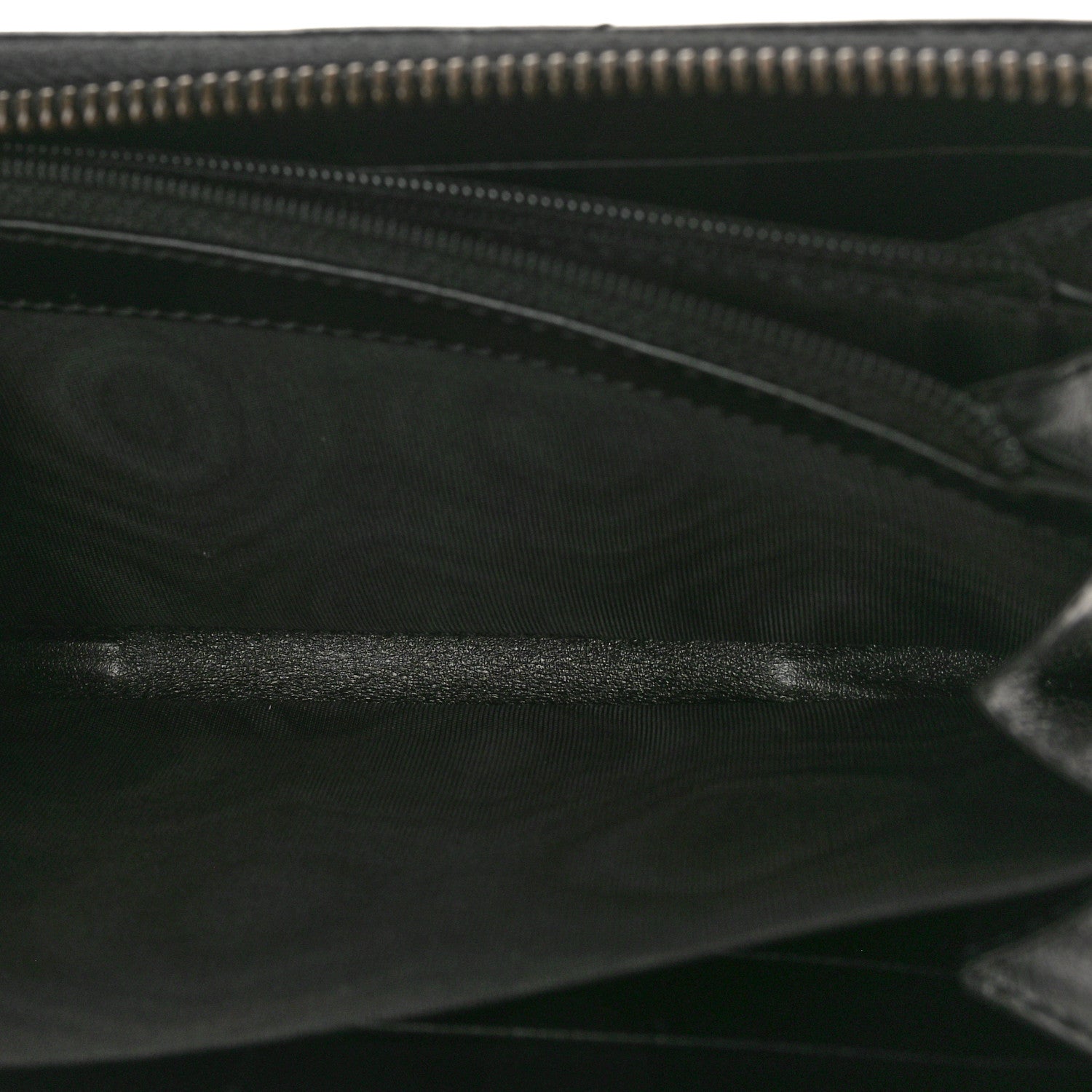 Gucci Calfskin Matelasse GG Marmont Zip Around Wallet Black 5 of 9