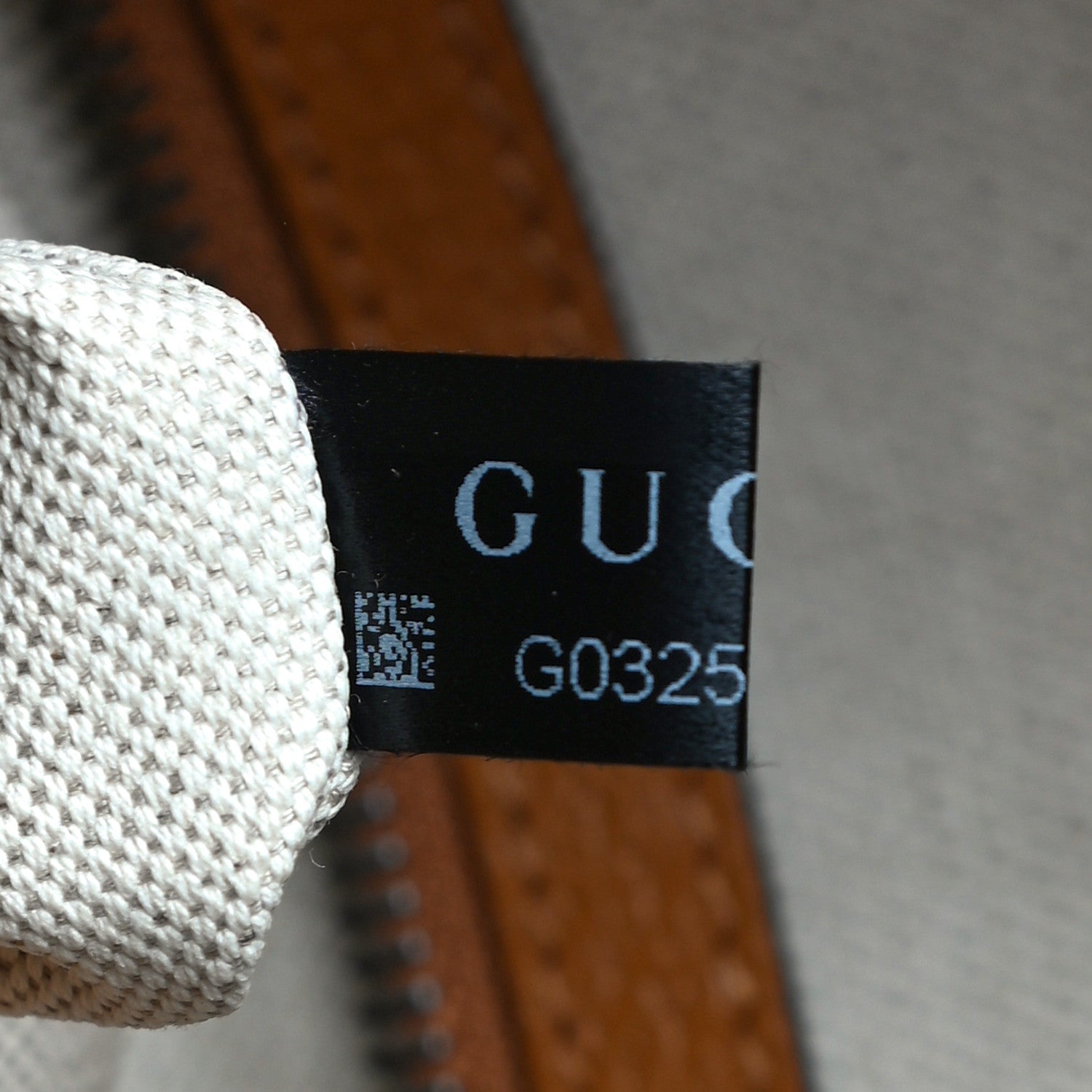 Gucci X DISNEY Mini Vintage GG Supreme Monogram Mickey Mouse Small Dome Backpack Beige Vintage Sun Oil 8 of 11