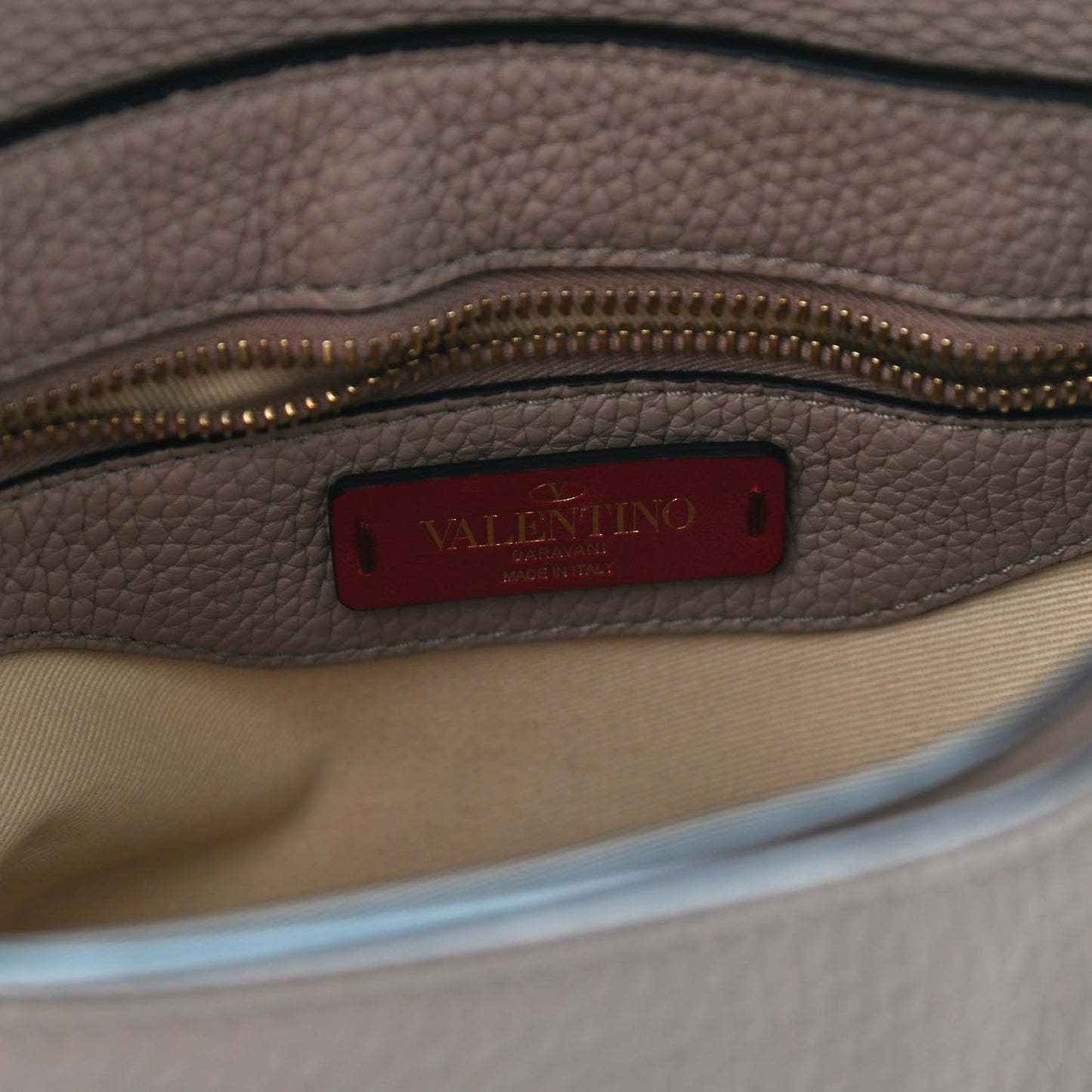 Pebbled Calfskin Rockstud Twiny Top Handle Bag Poudre