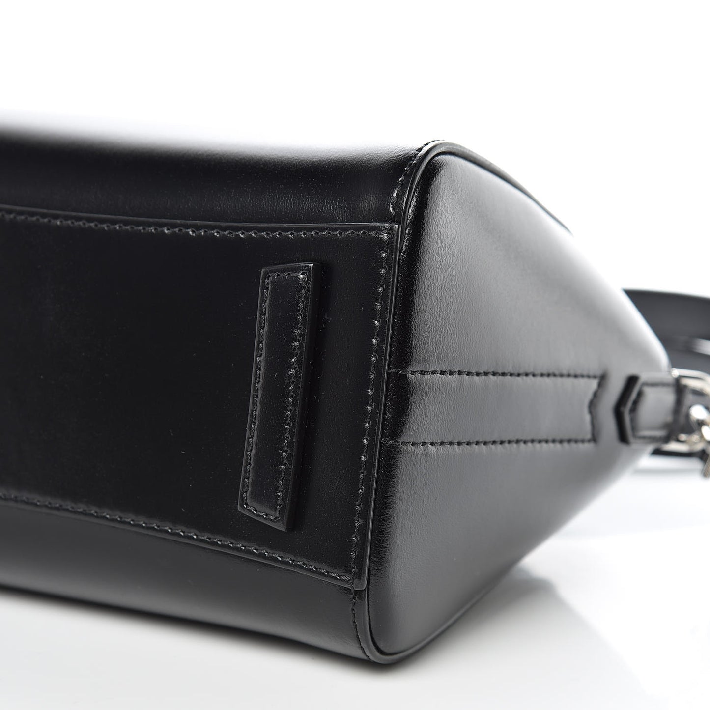 Shiny Lord Calfskin Mini Antigona Black