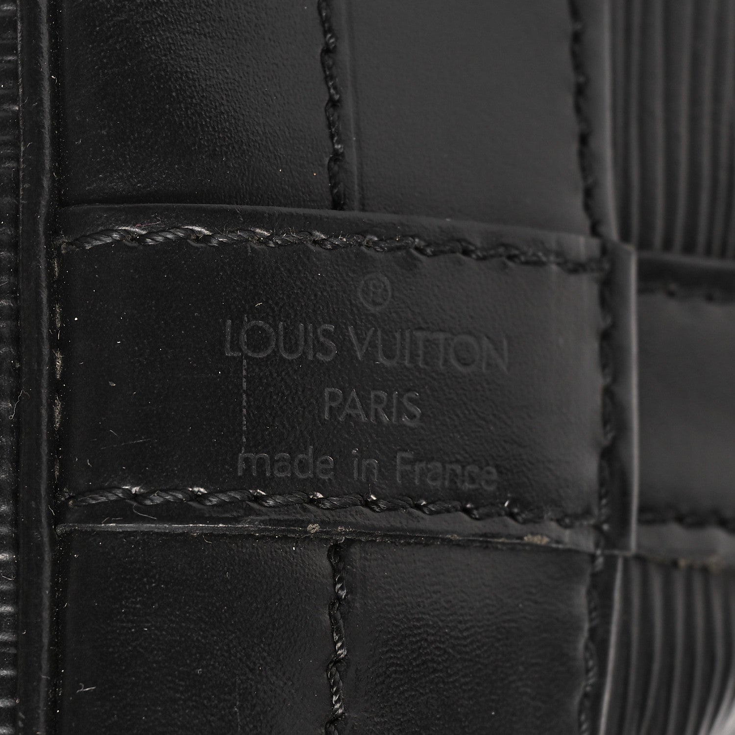Louis Vuitton Epi Noe Black 6 of 11