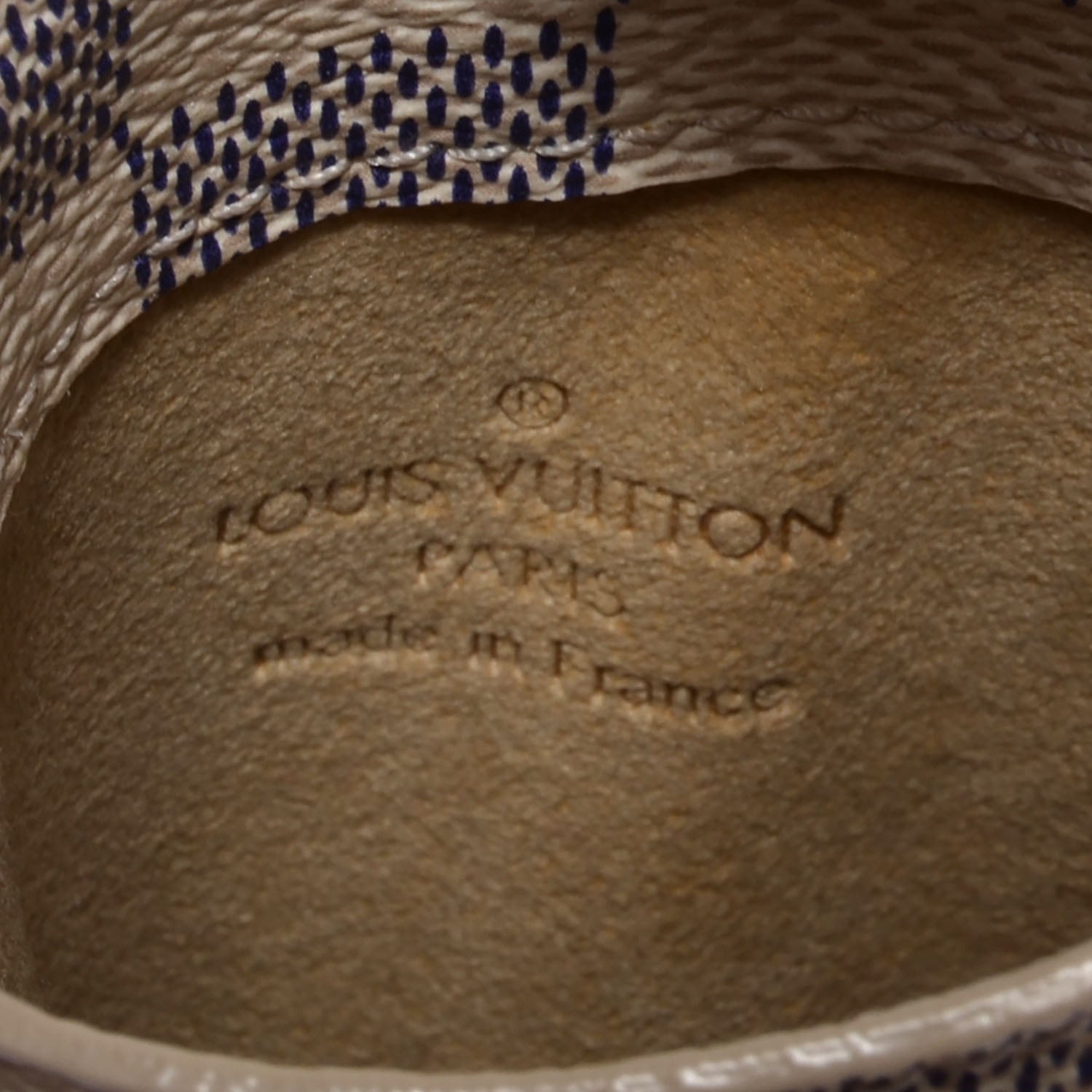 Louis Vuitton Damier Azur Sunglasses Case MM 6 of 7