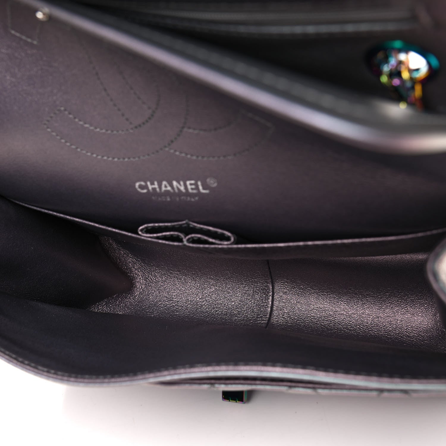 Chanel Iridescent Lambskin Quilted 2.55 Reissue 226 Flap Light Purple 4 of 4