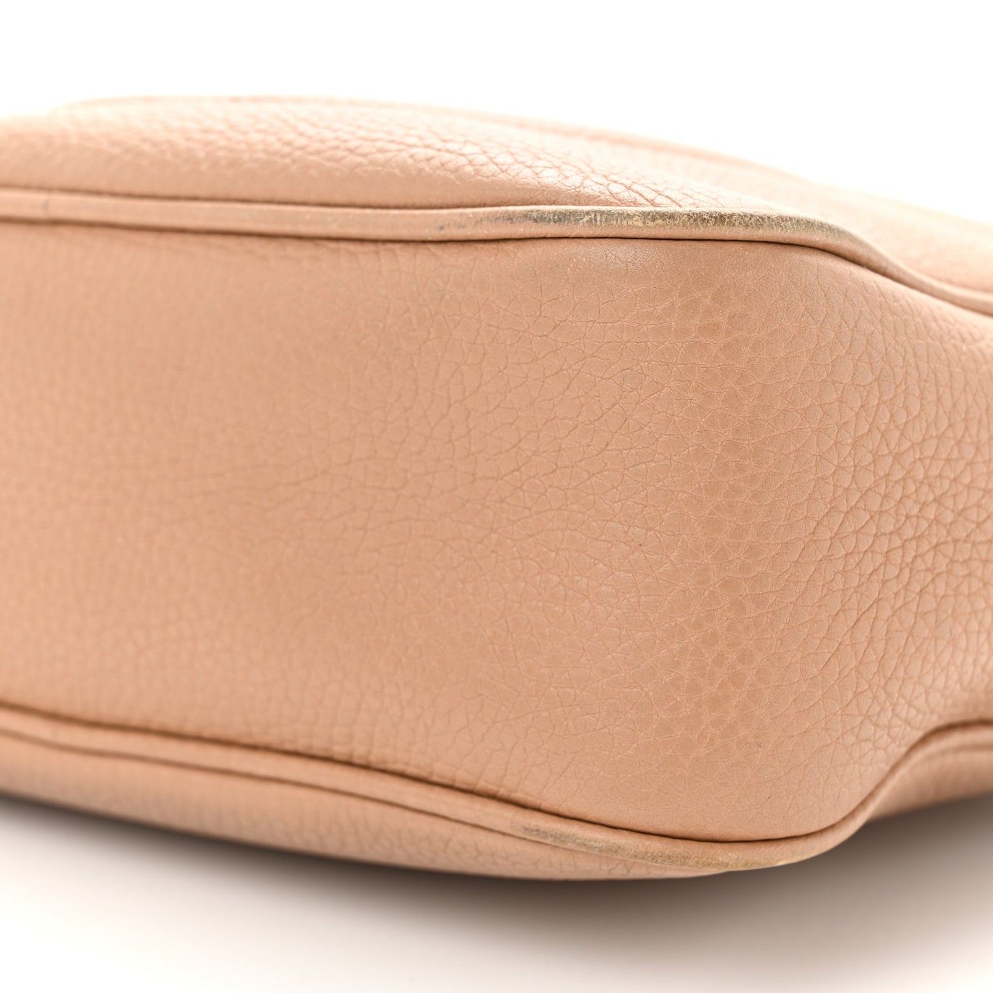 Pebbled Calfskin Small Soho Disco Bag Camelia