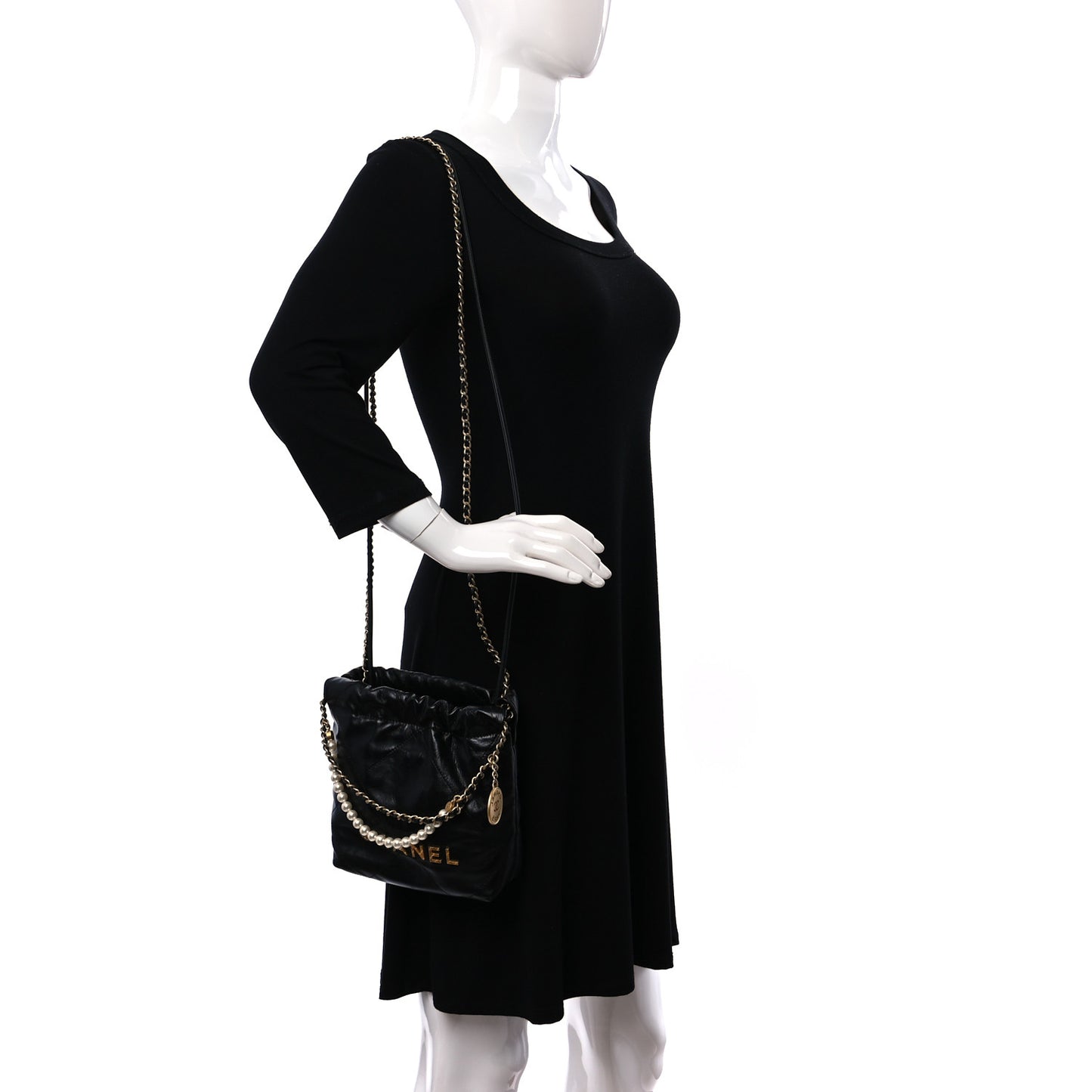 Shiny Crumpled Calfskin Quilted Pearl Mini Chanel 22 Black