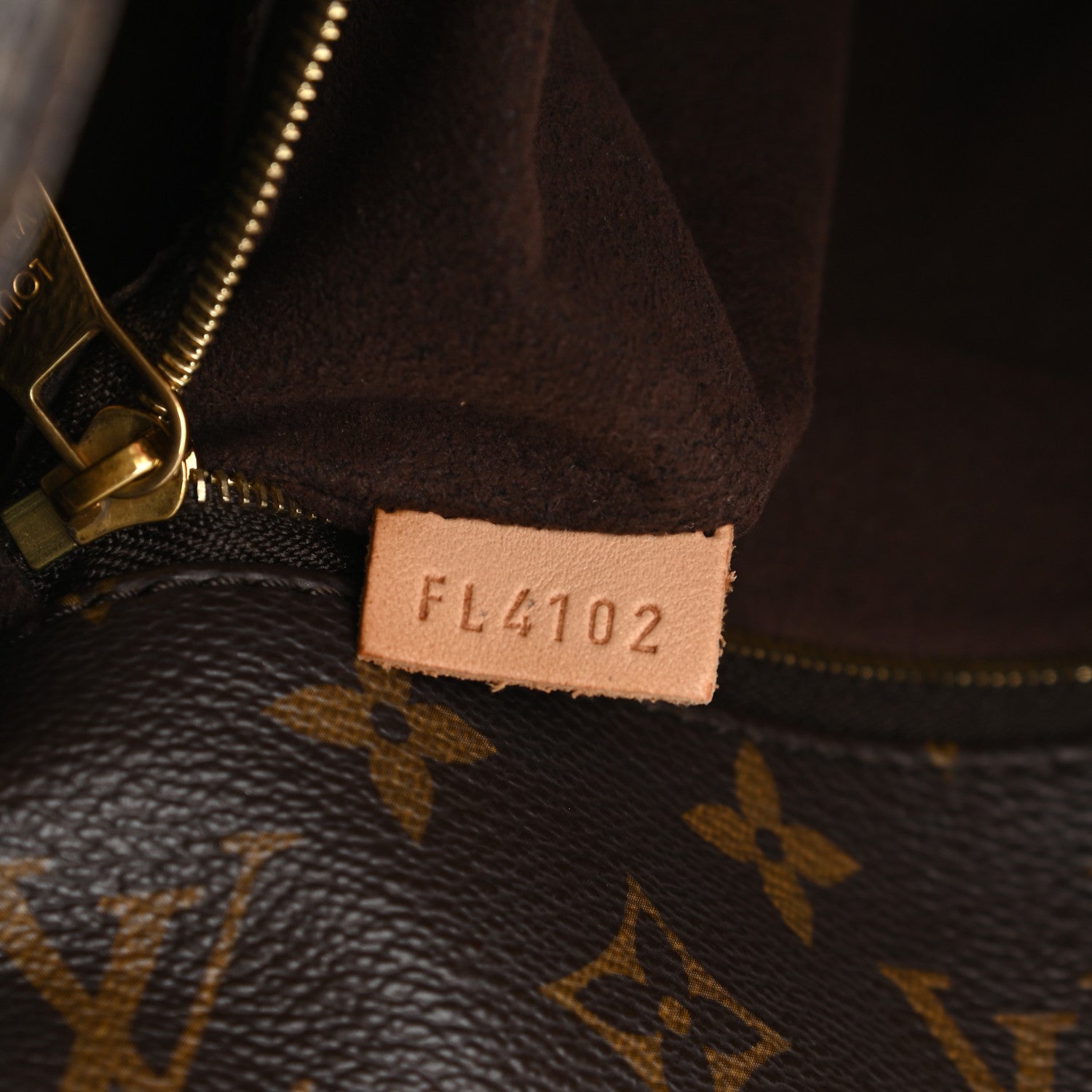 Louis Vuitton Monogram Metis 6 of 13