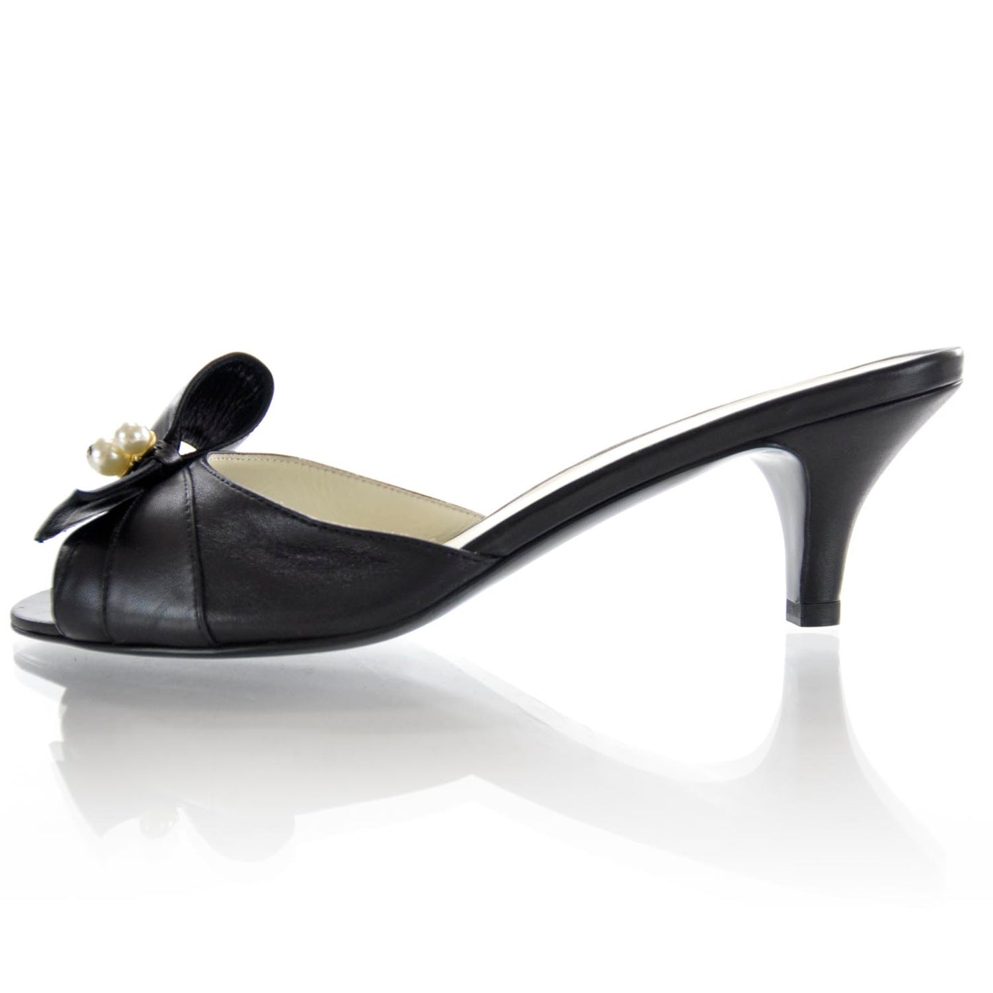 Leather CC Pearl Bow Heels 37 Black