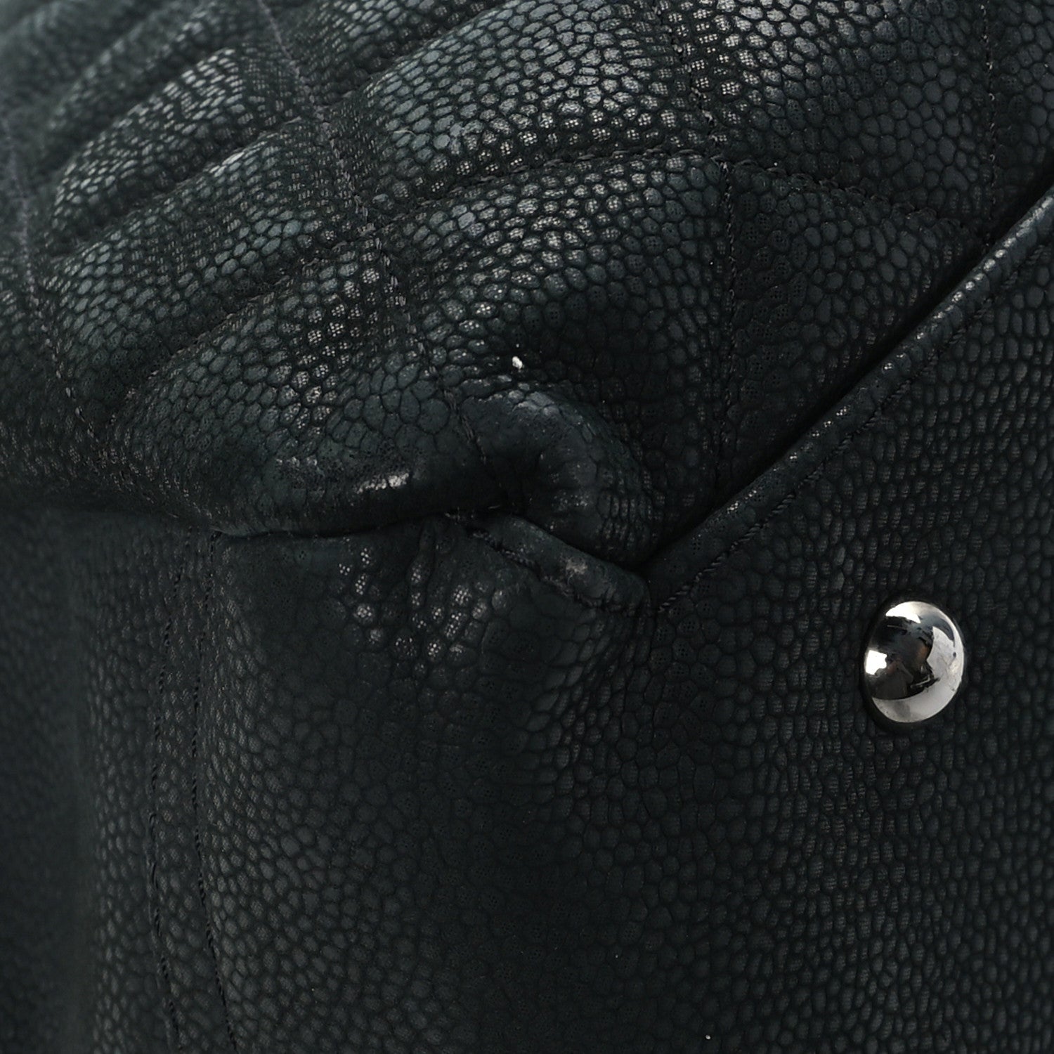 Chanel Iridescent Caviar Medium Lady Pearly Flap Black 10 of 11