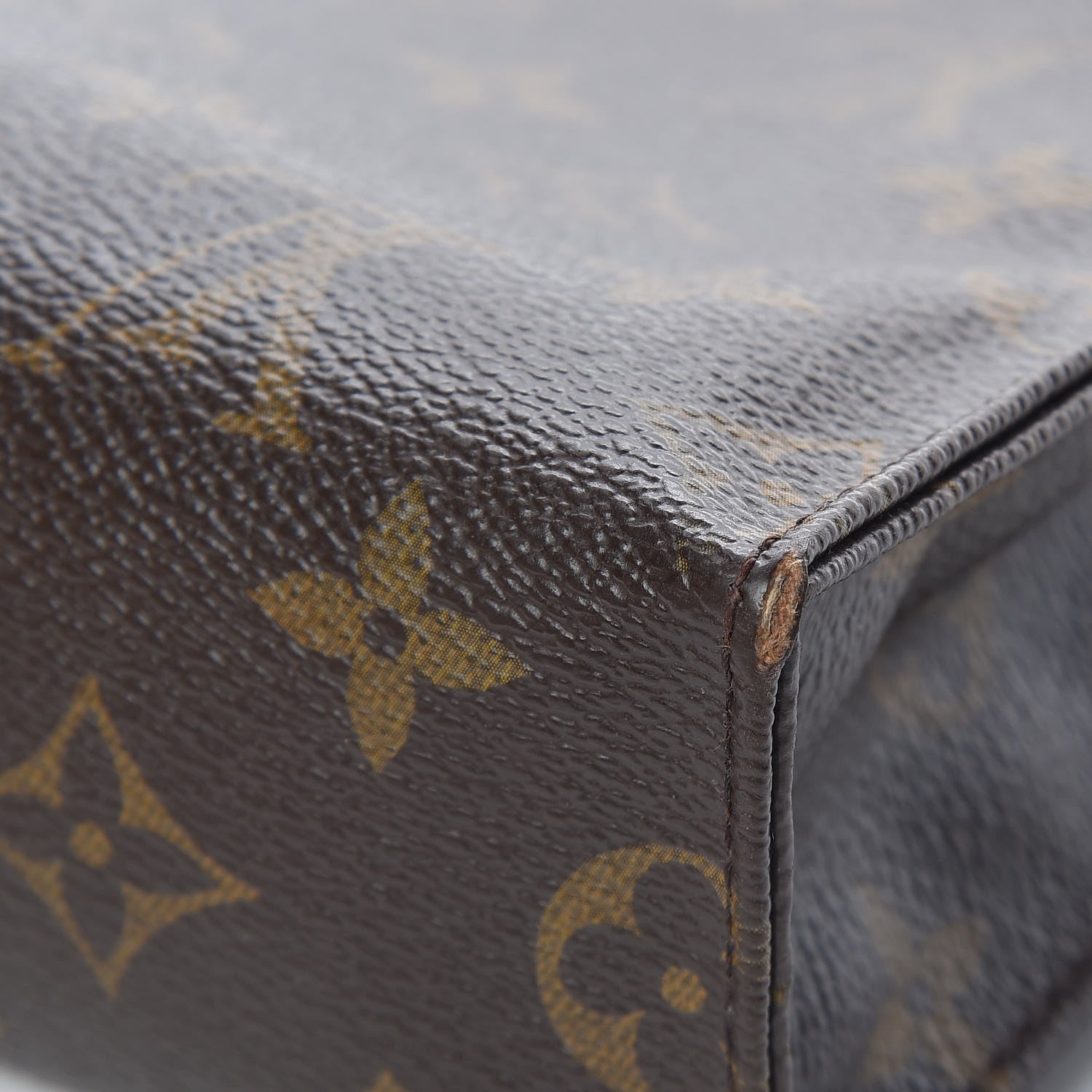 Louis Vuitton Monogram Toiletry Pouch 26 8 of 14