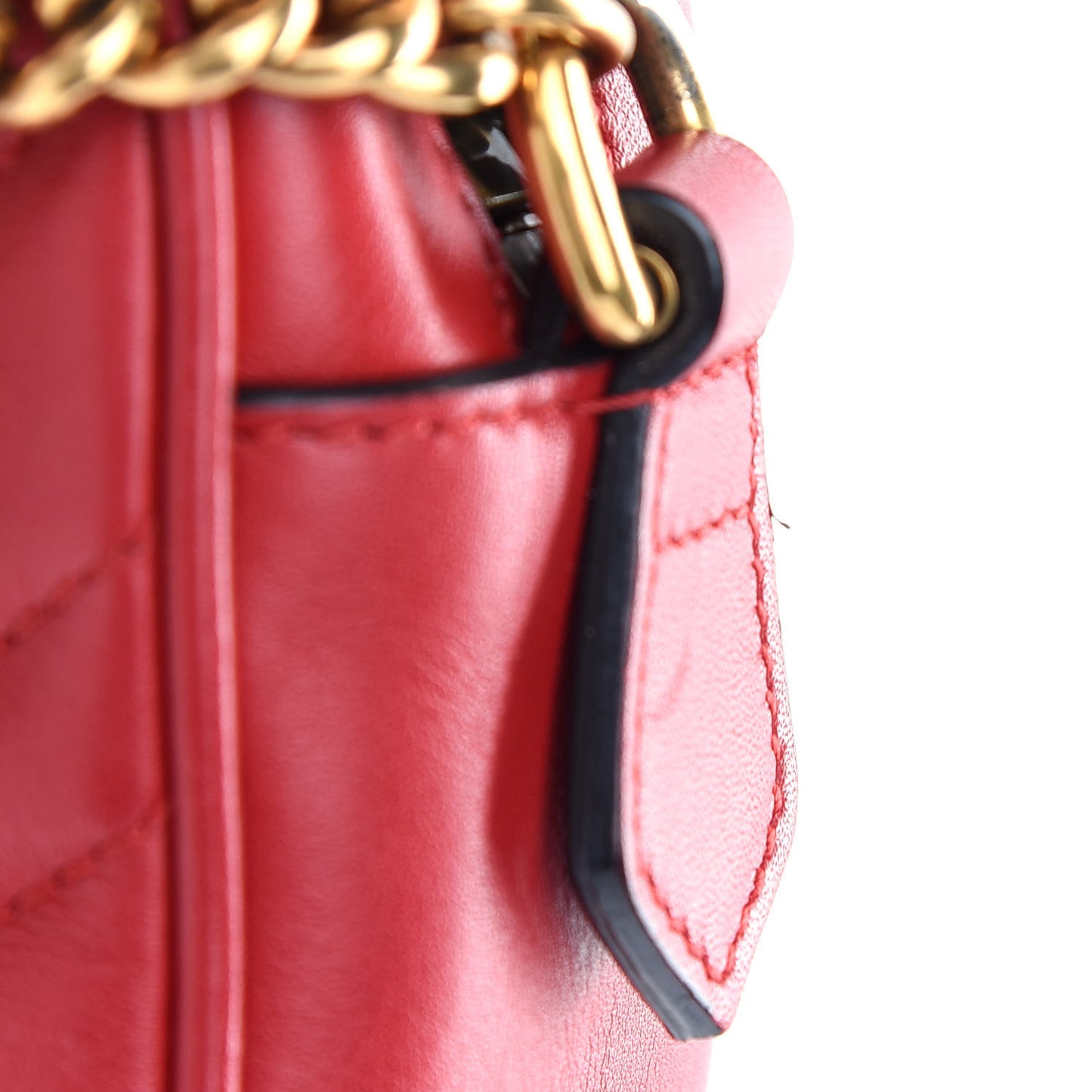 Calfskin Matelasse Mini GG Marmont Chain Shoulder Bag Hibiscus Red