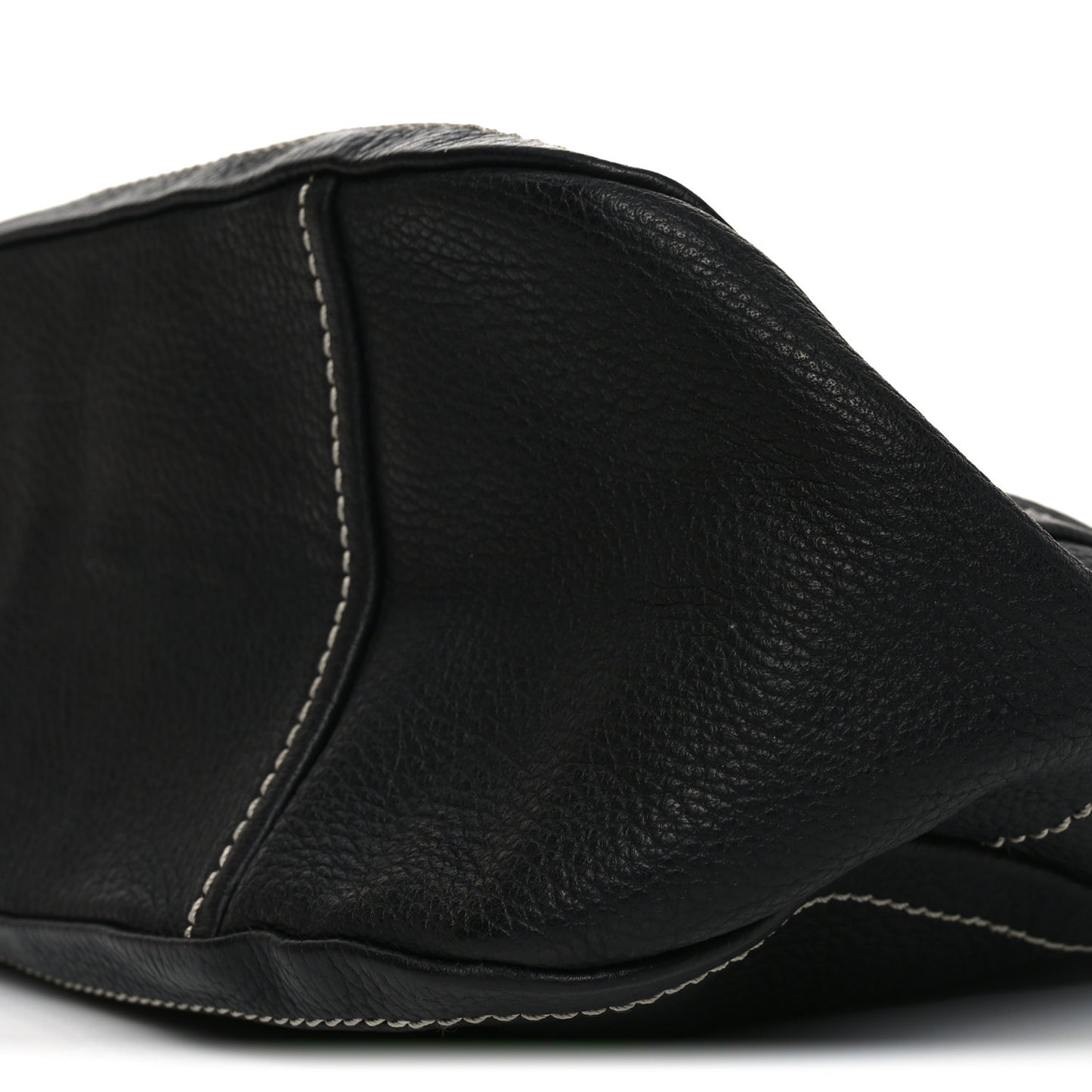 Vitello Daino Hobo Black