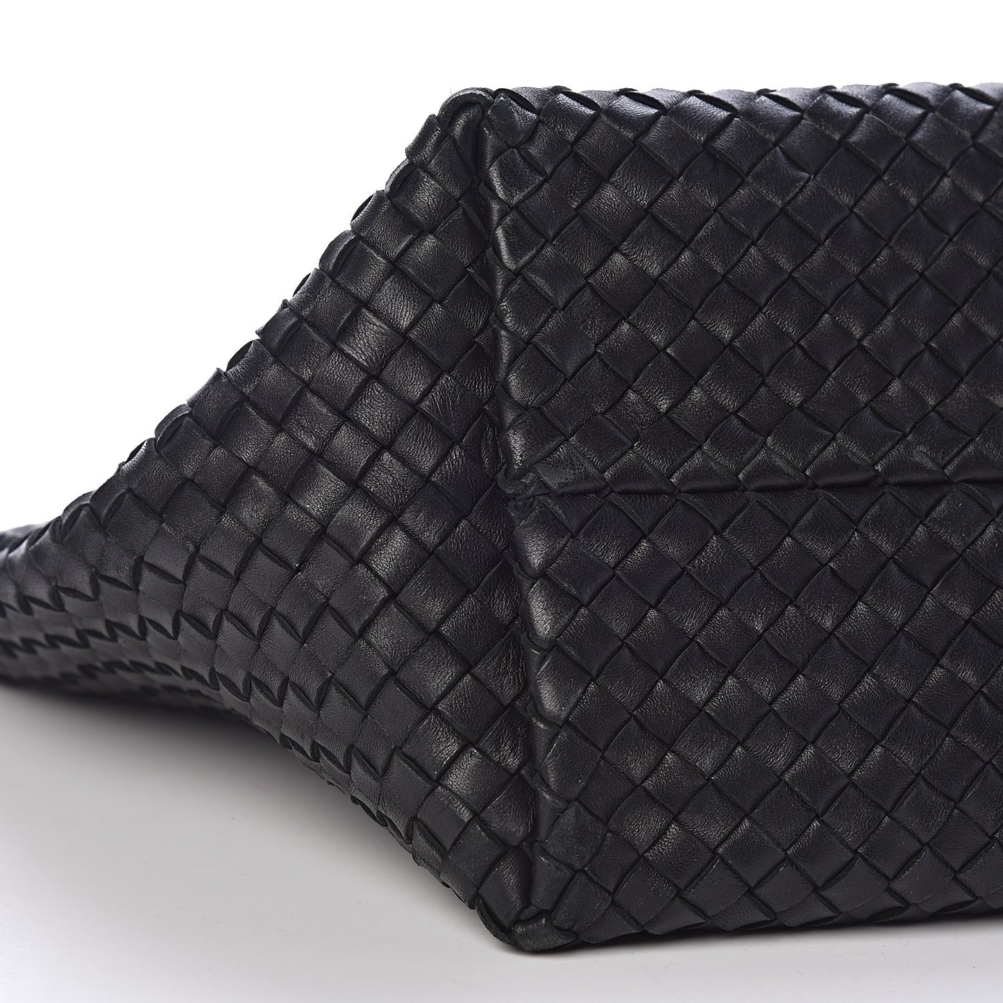Nappa Intrecciato Medium Cabat Black