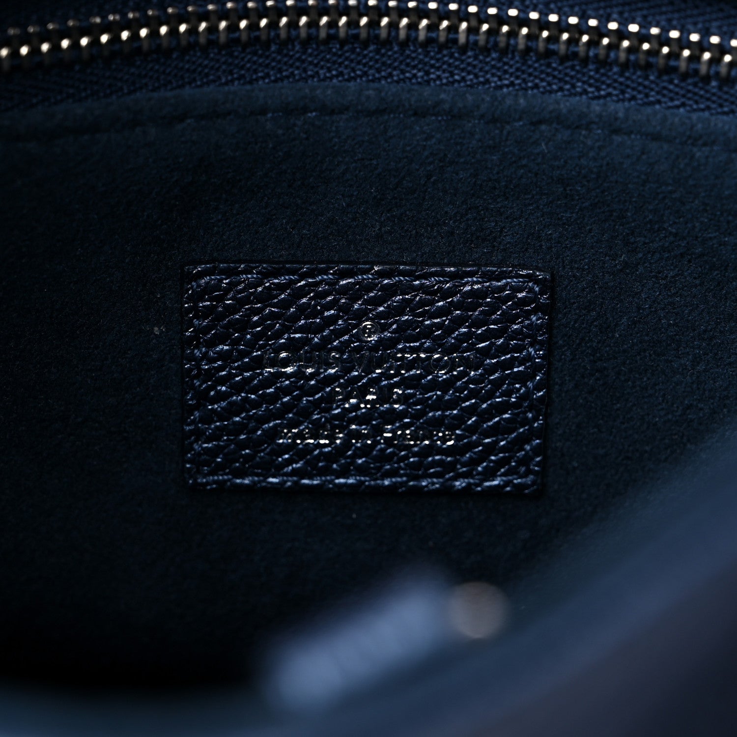 Louis Vuitton Metallic Empreinte Monogram Giant Onthego PM Navy Nacre 5 of 8