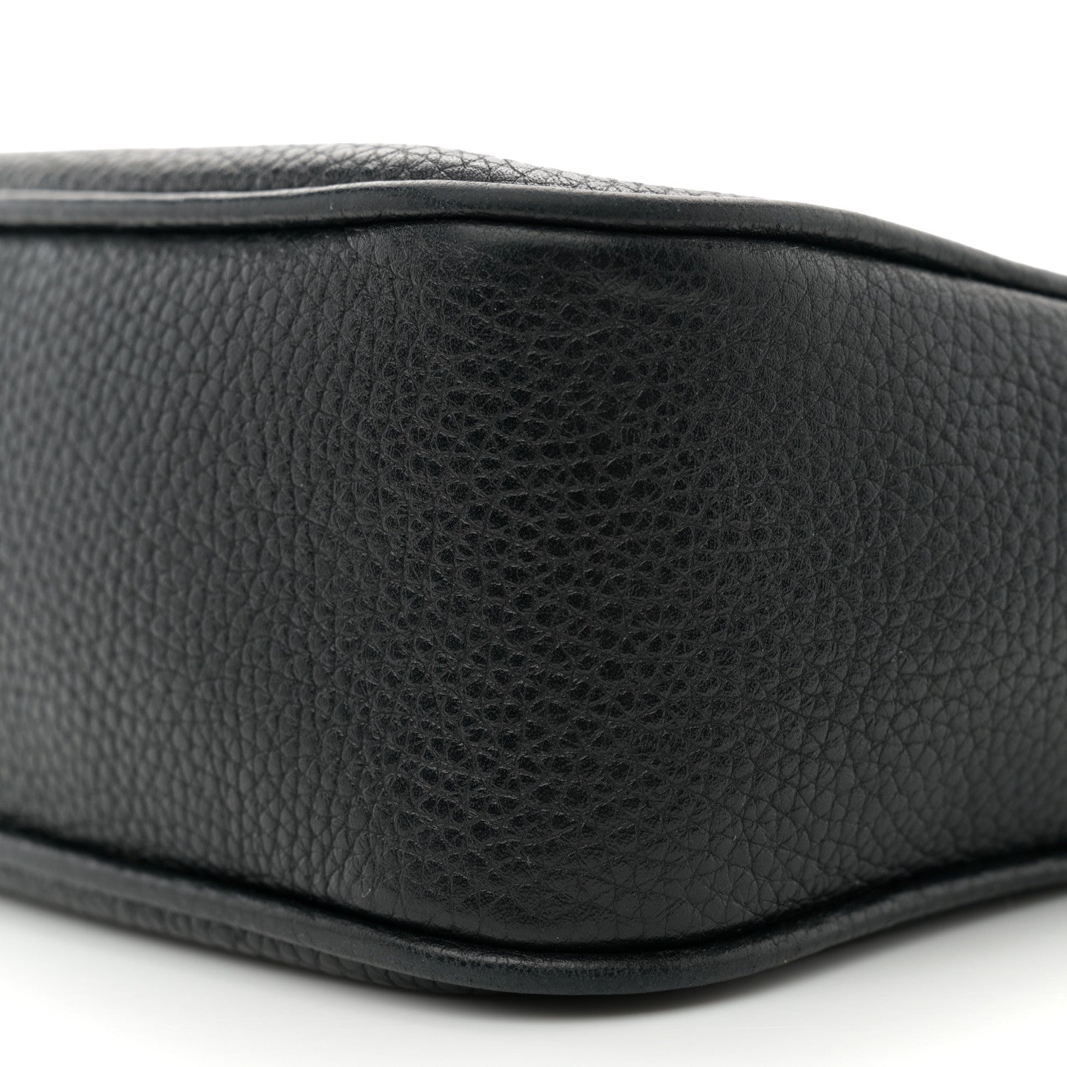 Gucci Pebbled Calfskin Small Soho Disco Bag Black 10 of 15
