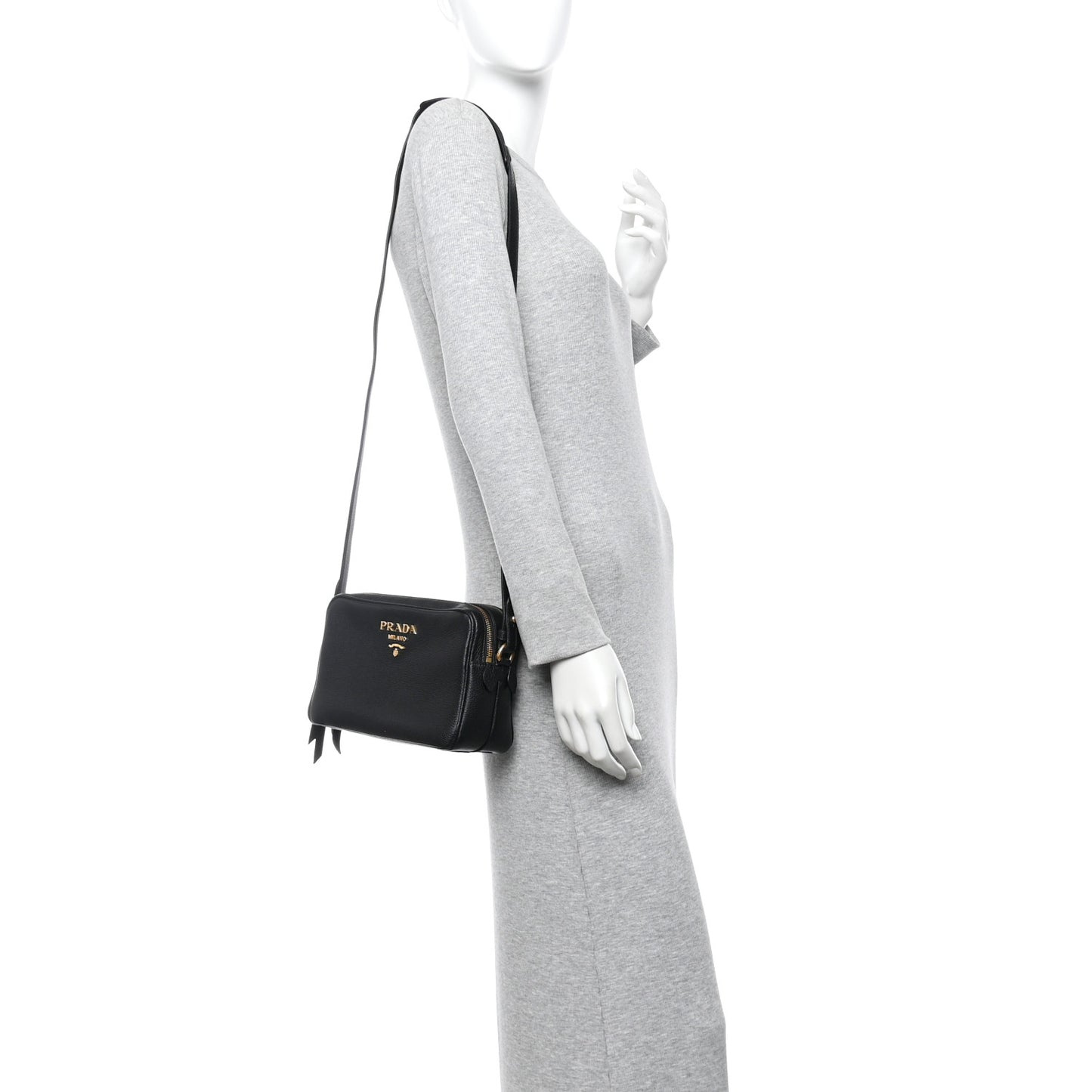 Vitello Daino Medium Double Zip Shoulder Bag Black