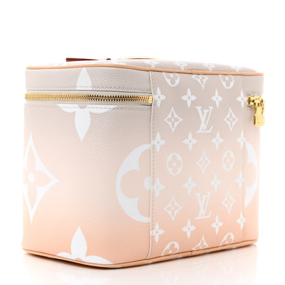 Louis Vuitton Monogram Giant By The Pool Nice BB Brume 3 of 7