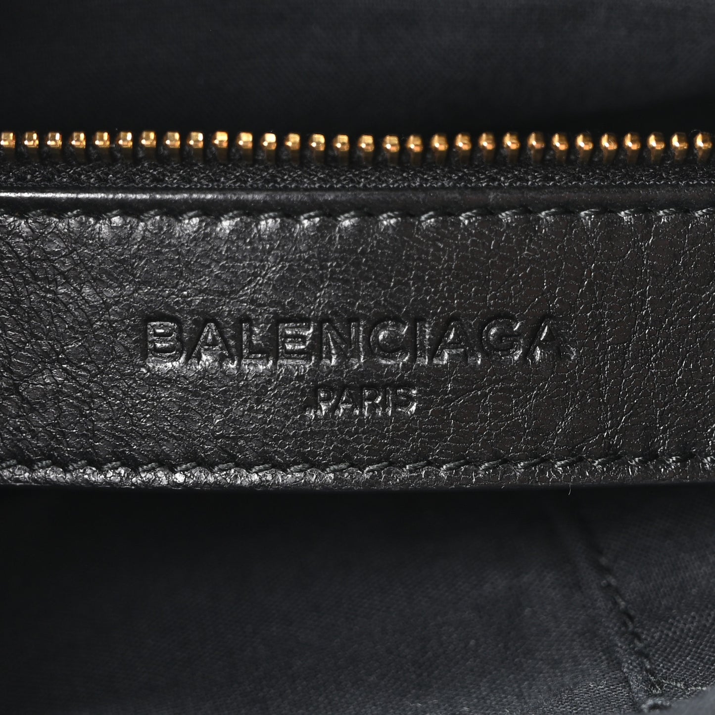 Agneau Giant 12 Gold Hardware Hip Black