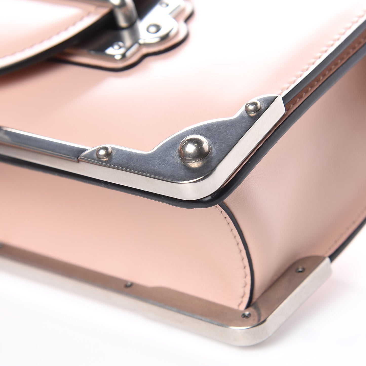 Spazzolato Soft Calf Cahier Chain Wristlet Clutch Pesca