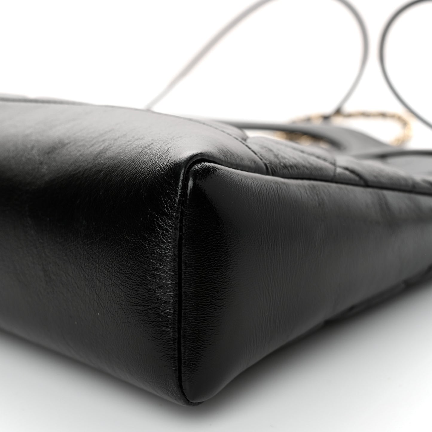 Shiny Lambskin Quilted 31 Shopping Bag Black