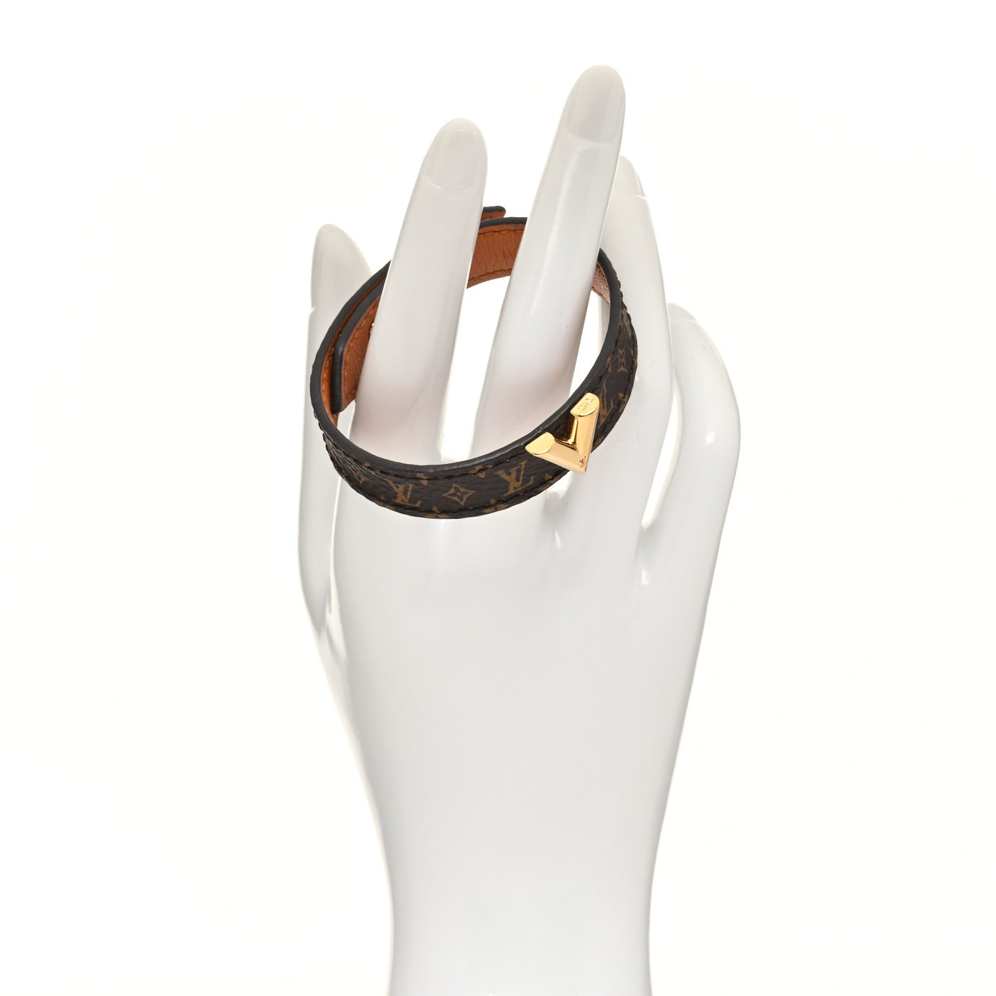 Monogram Essential V Bracelet 17