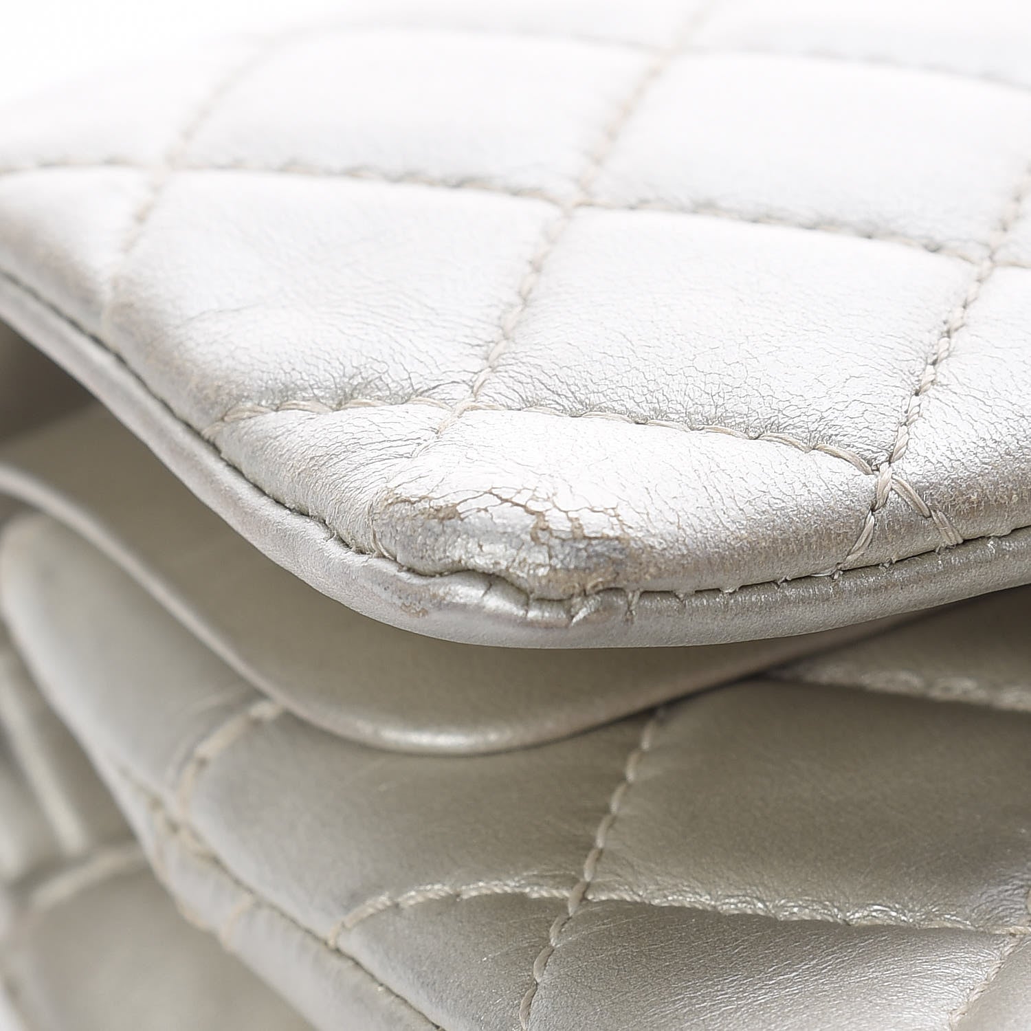 Chanel Metallic Lambskin Quilted 2.55 Reissue 226 Flap Pale Gold 10 of 19
