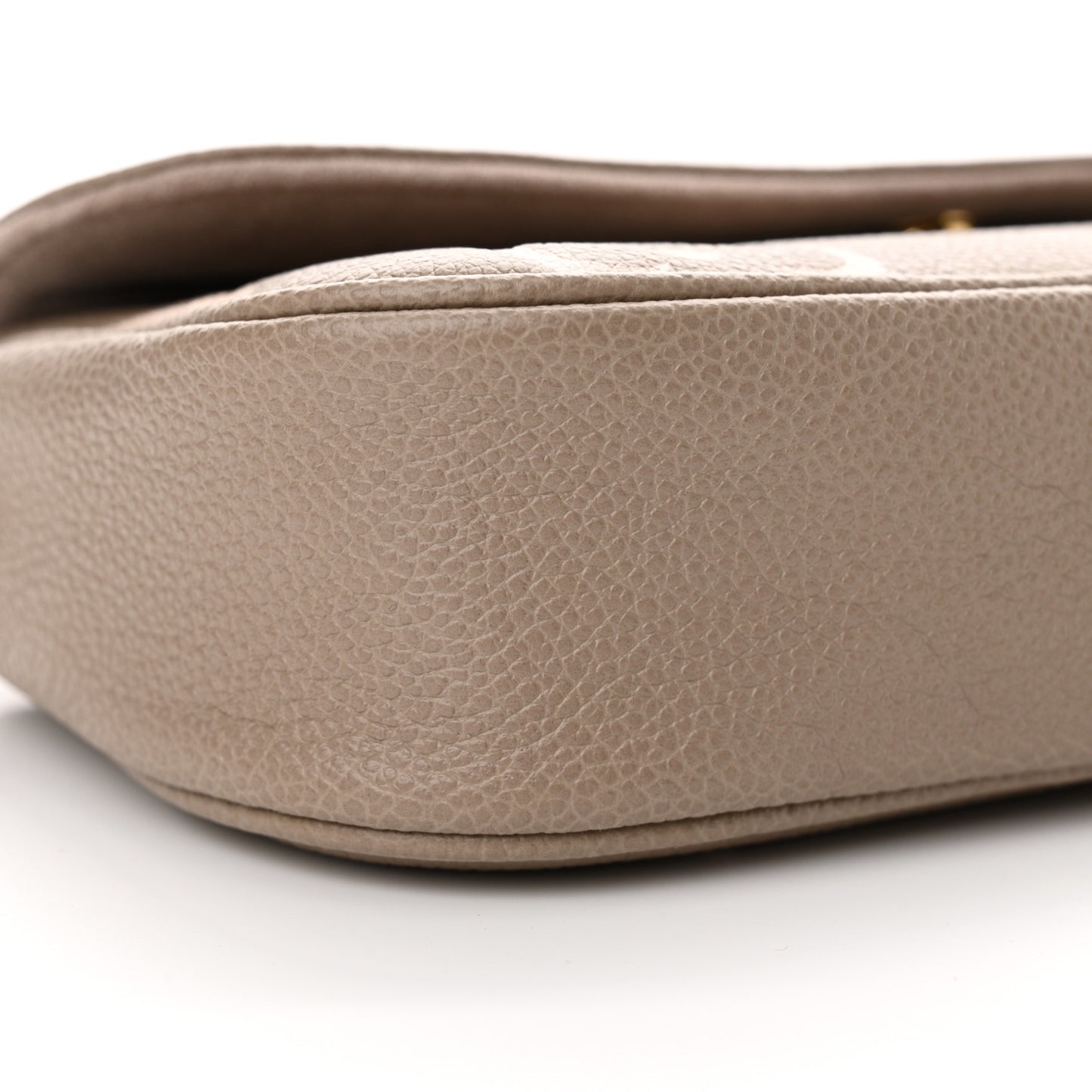 Empreinte Monogram Giant Ivy Wallet On Chain Tourterelle Creme