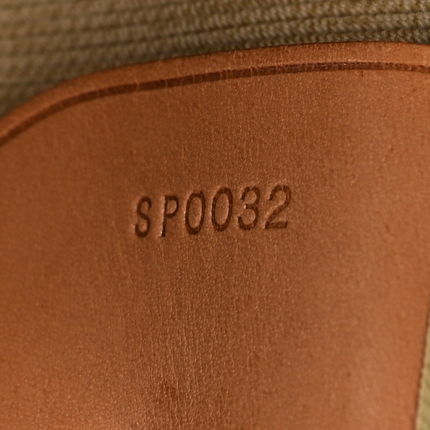 Louis Vuitton Monogram Sirius 70 8 of 18