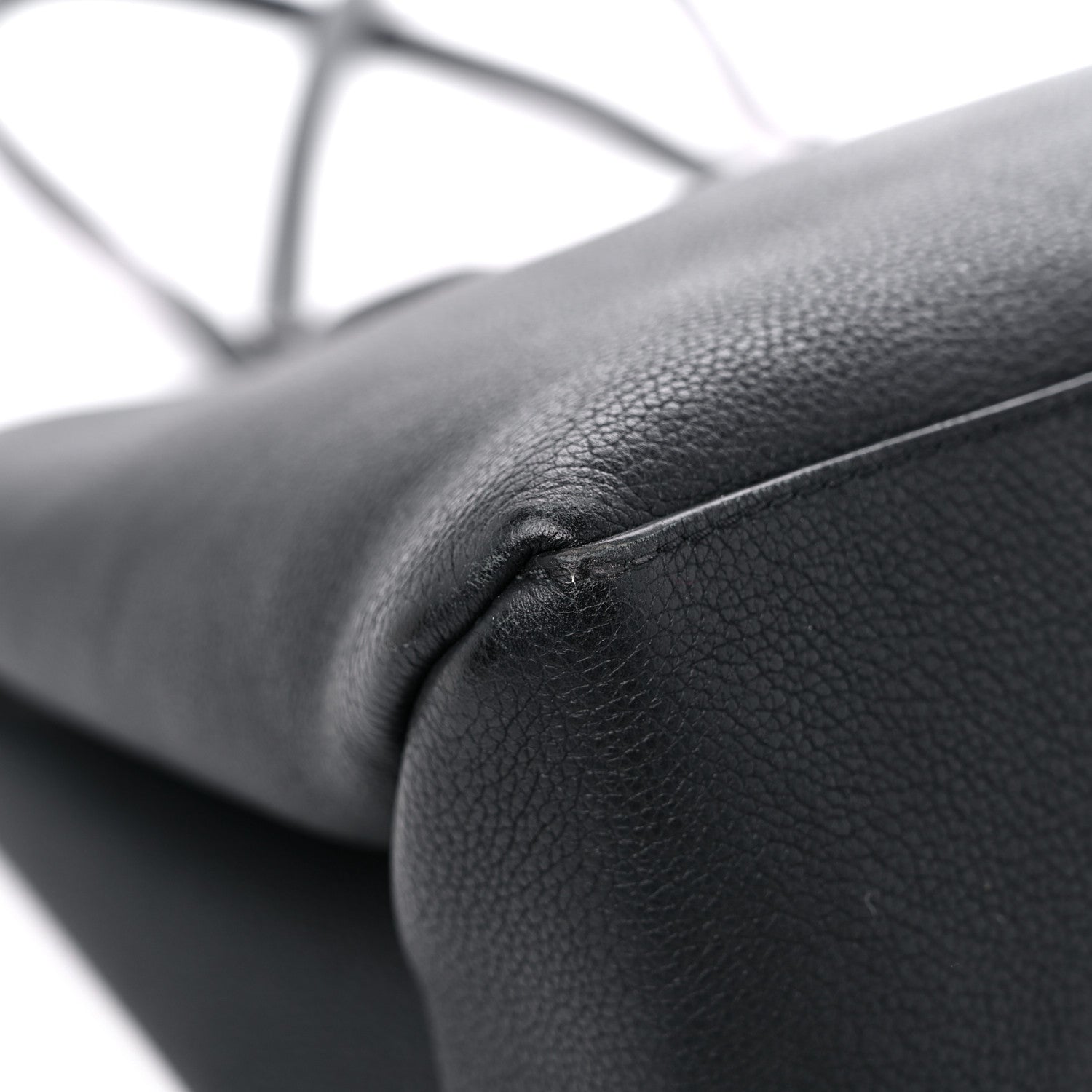 Louis Vuitton Grained Calfskin Lockme Shopper Black 7 of 13