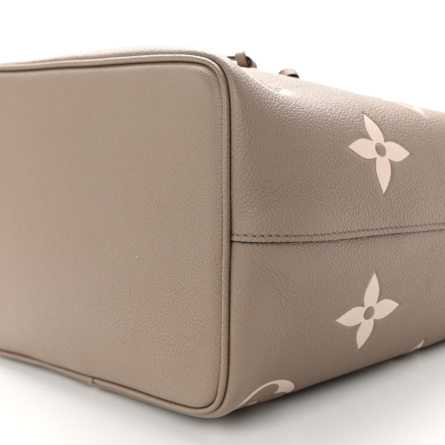 Empreinte Monogram Giant Neonoe MM Tourterelle Creme