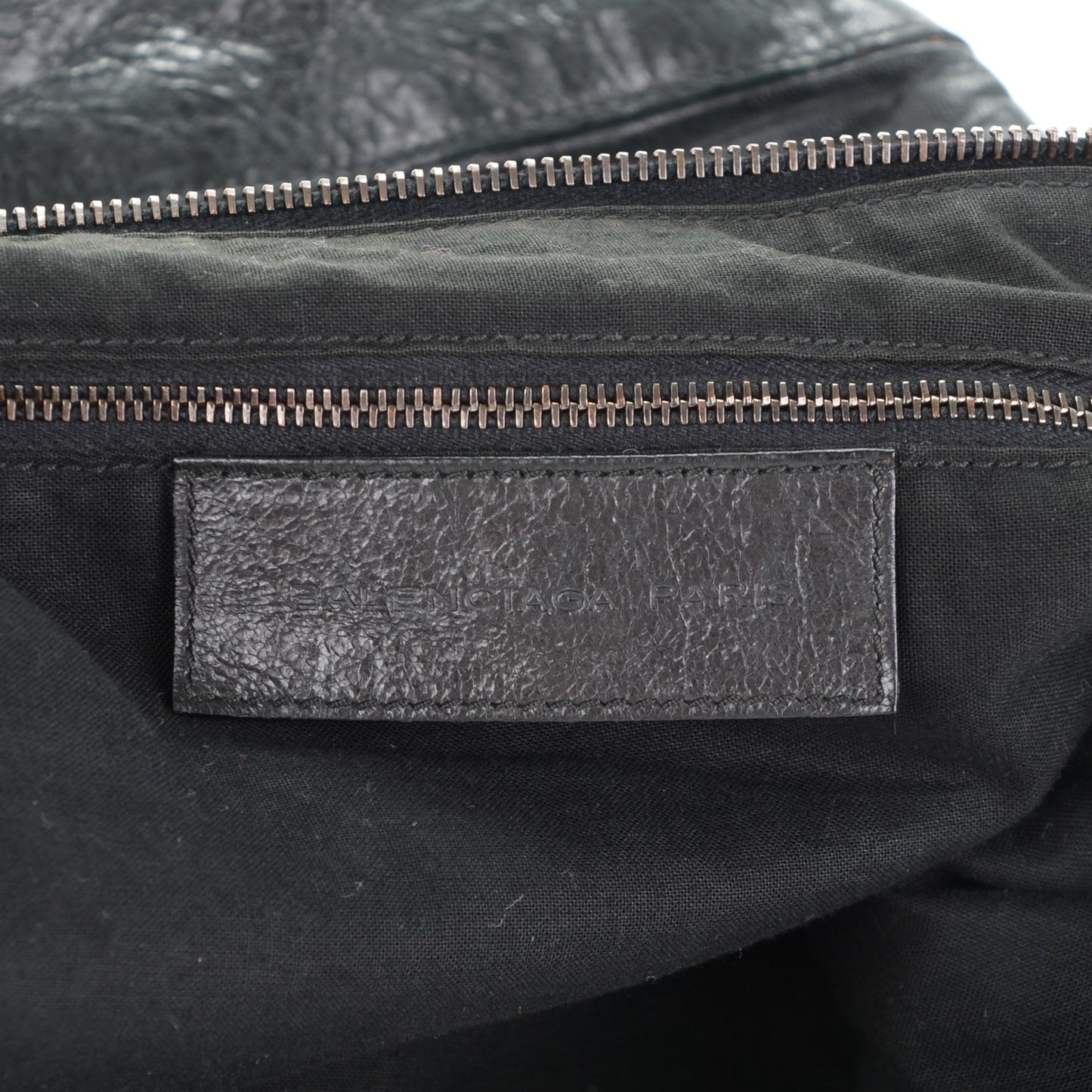 Agneau Mens Day Messenger Black