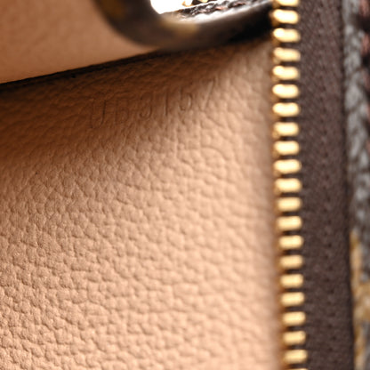 Louis Vuitton Monogram Toiletry Pouch 19 6 of 7