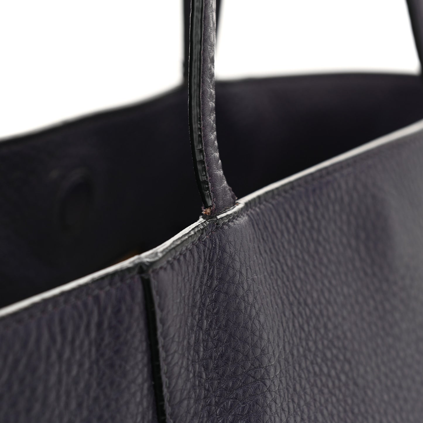 Vitello Daino Tote Melanzana