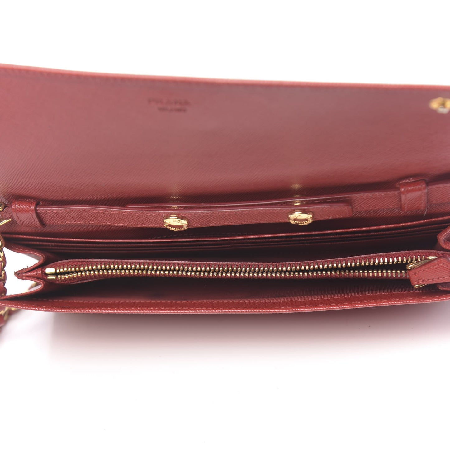 Saffiano Metal Oro Chain Wallet Fuoco