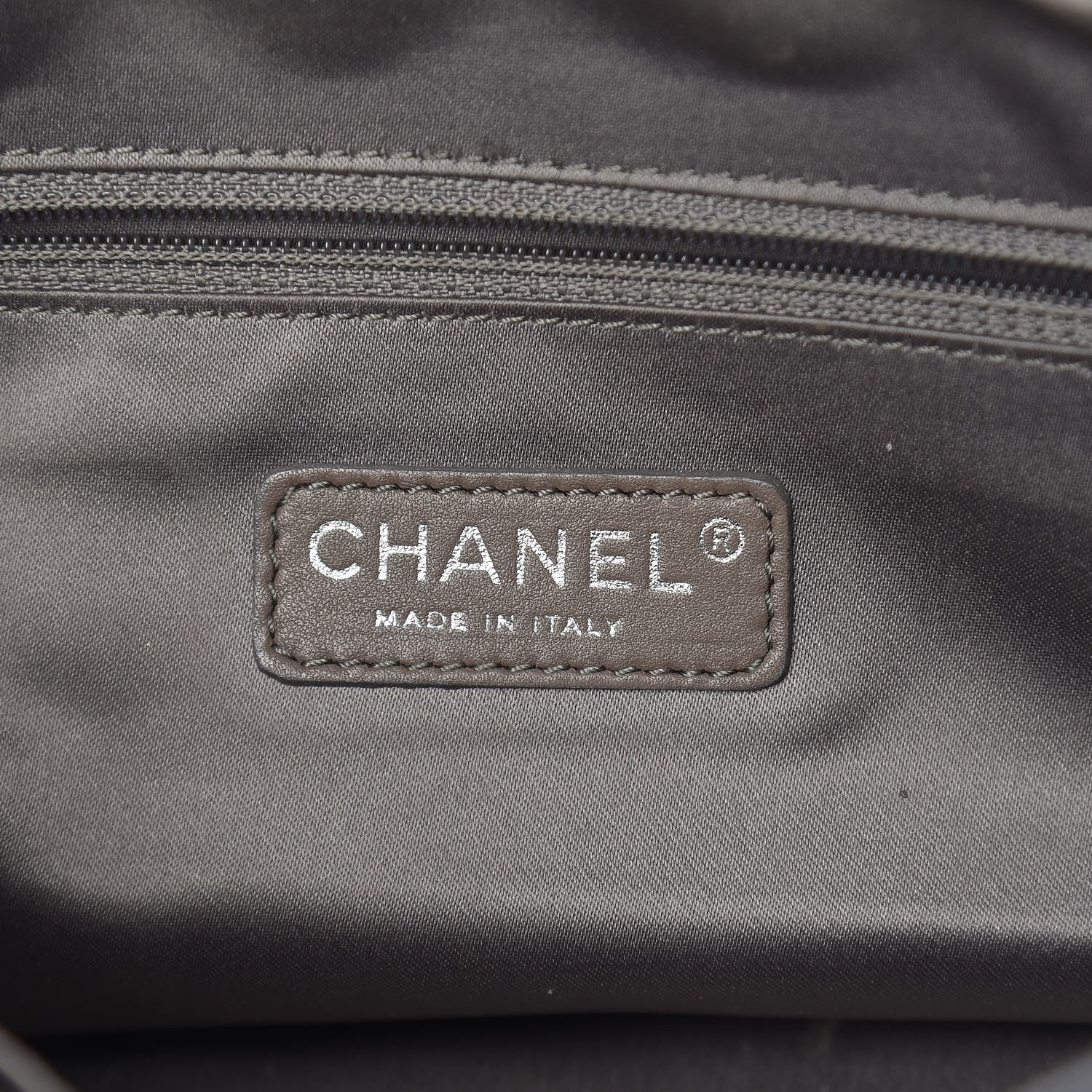Chanel Glazed Calfskin Twisted Tote Black 6 of 15