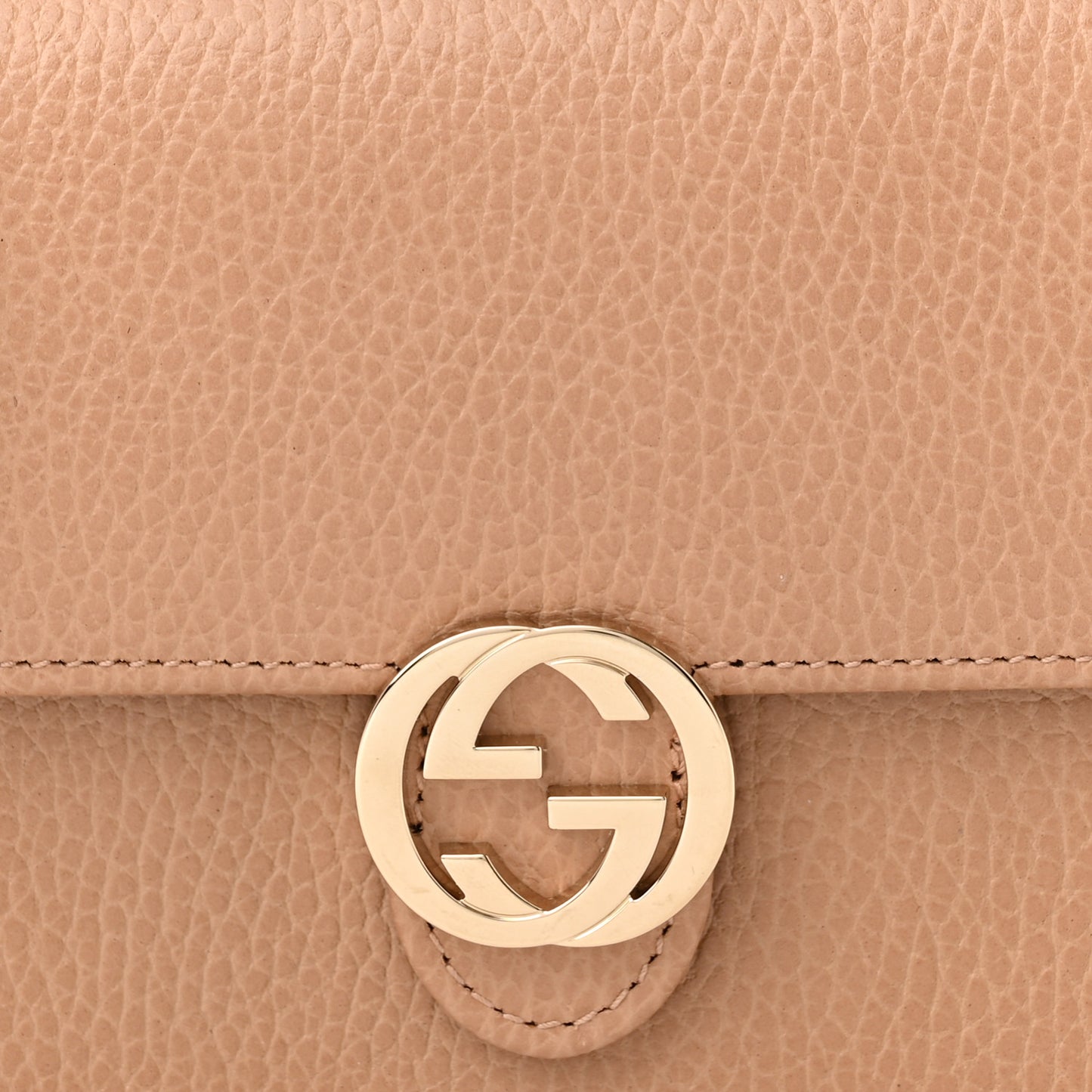 Dollar Calfskin Interlocking G Chain Wallet Camelia