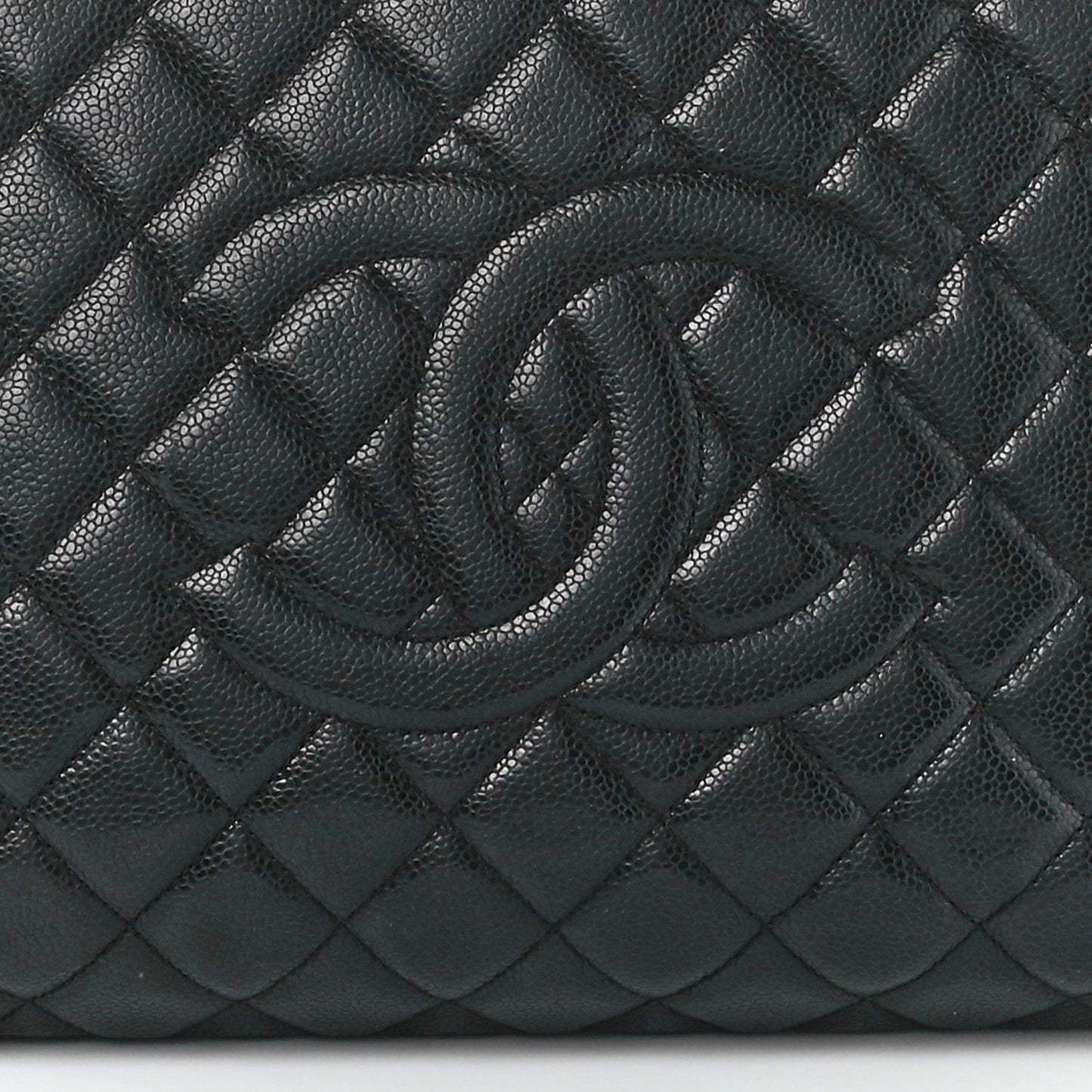 Caviar Quilted XL Grand Shopping Tote GST Black