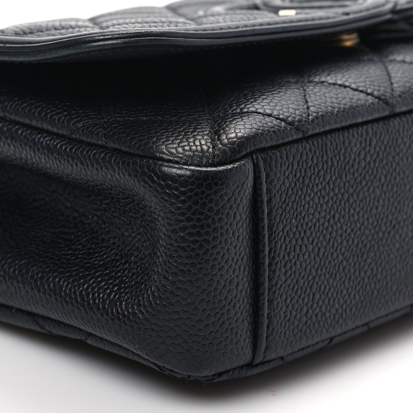 Caviar Quilted Small CC Filigree Flap Black