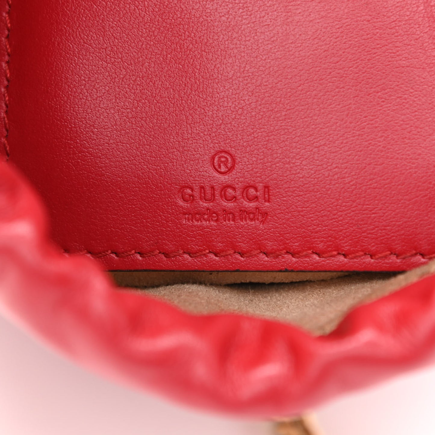 Calfskin Matelasse Mini GG Marmont 2.0 Bucket Bag Hibiscus Red