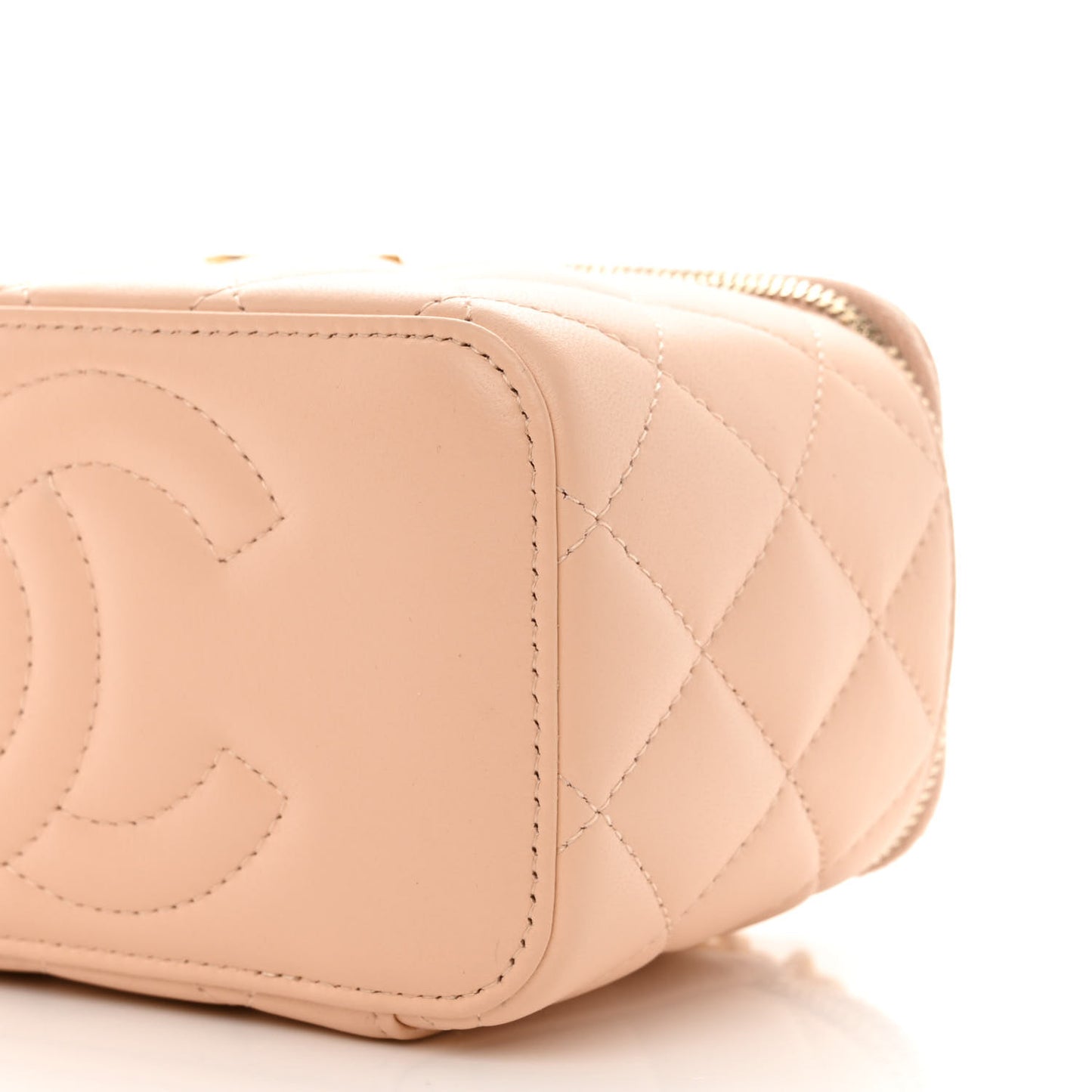 Lambskin Quilted Sweet Camellia Small Vanity Case With Chain Pink