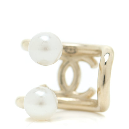 Chanel Pearl CC Single Ear Cuff Gold 3 of 5