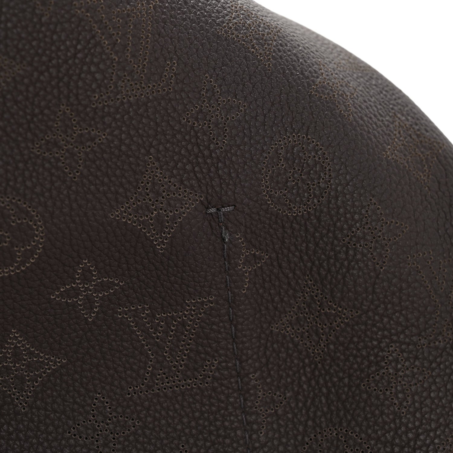 Louis Vuitton Mahina Carmel Hobo Chocolate 13 of 14