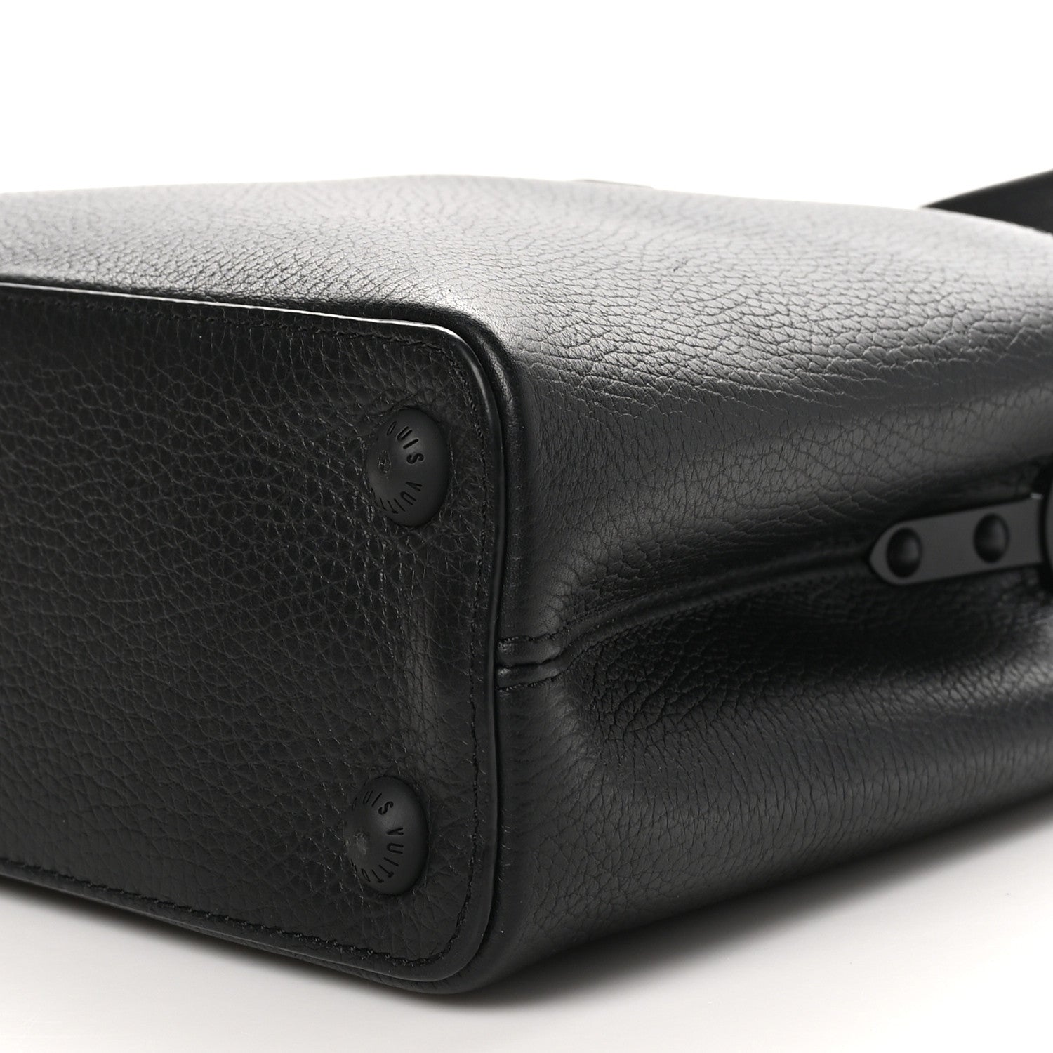 Louis Vuitton Taurillon Capucines BB Matte Black 10 of 10