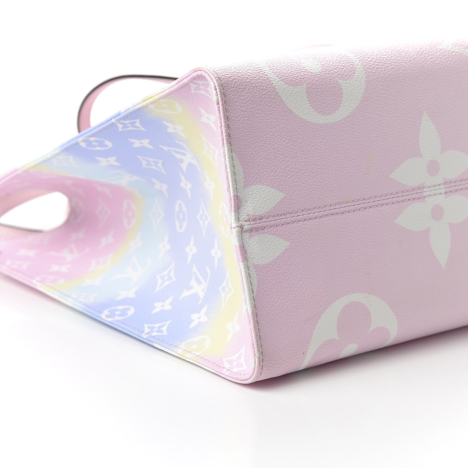 Louis Vuitton Monogram Escale Onthego GM Pastel 6 of 9
