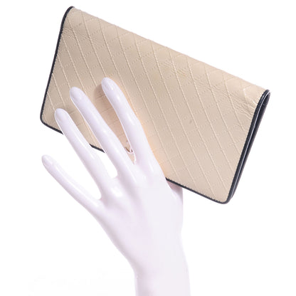 Chanel Leather Stitched Yen Wallet Light Beige 2 of 8