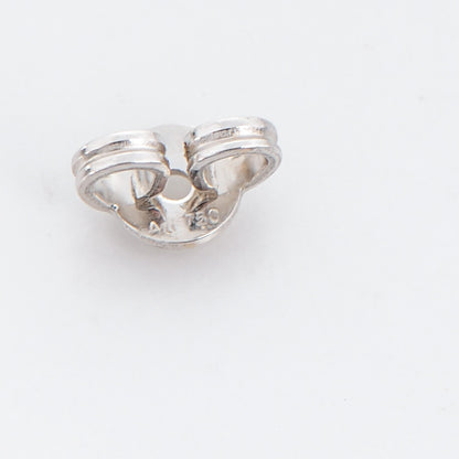 Gucci 18K White Gold GG Tissue Stud Earrings 5 of 6