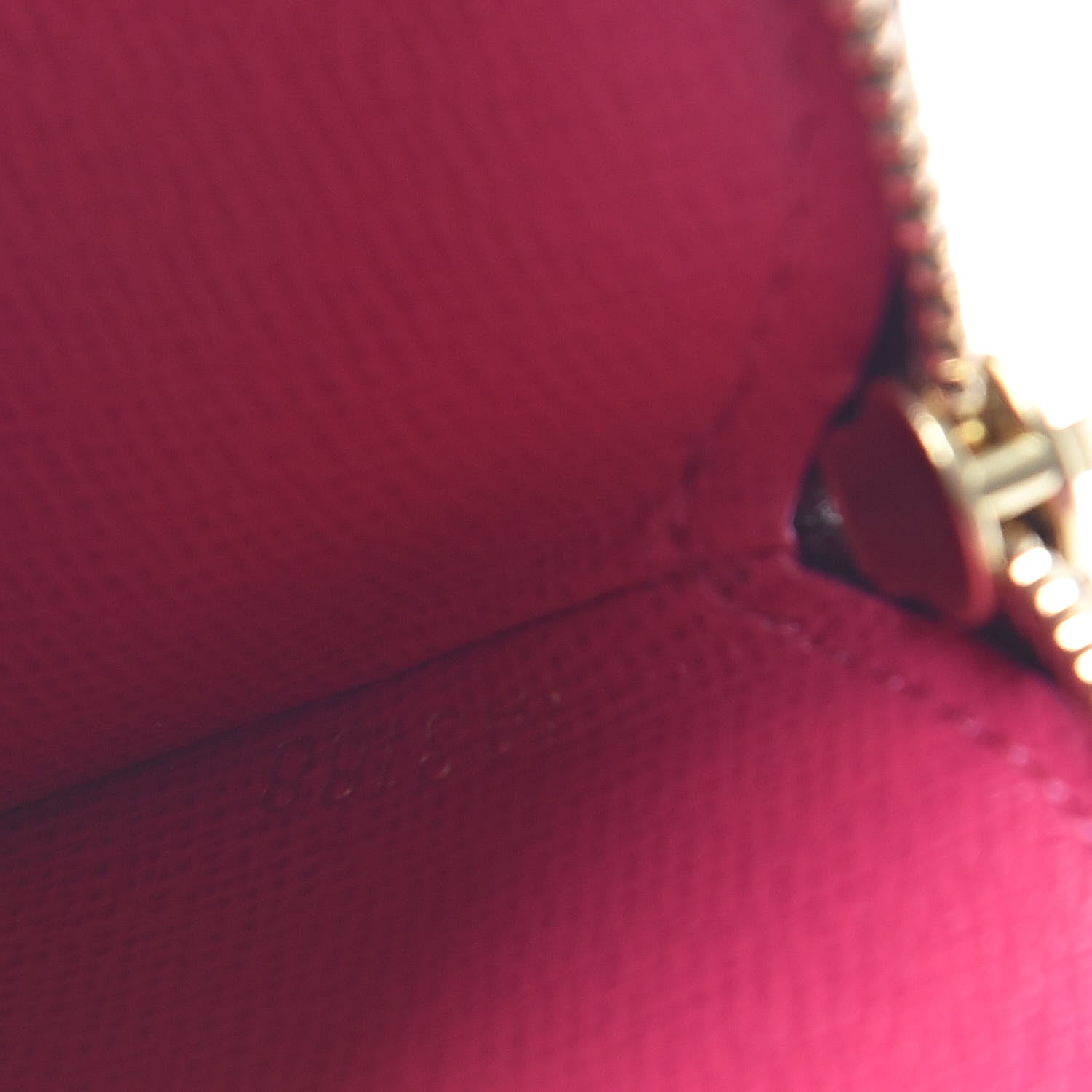 Louis Vuitton Monogram 2018 Christmas Animation Round Coin Purse 7 of 7