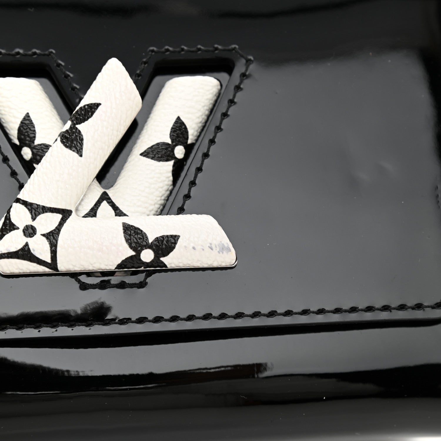 Louis Vuitton Patent Monogram Twist Shoulder Bag PM Black 10 of 10
