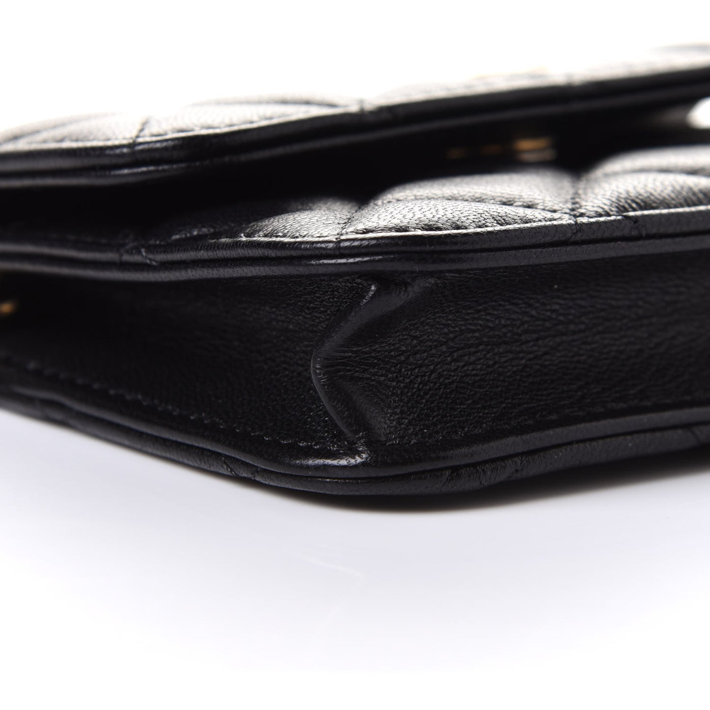 Lambskin Quilted Pearl Crush Clutch With Chain Black