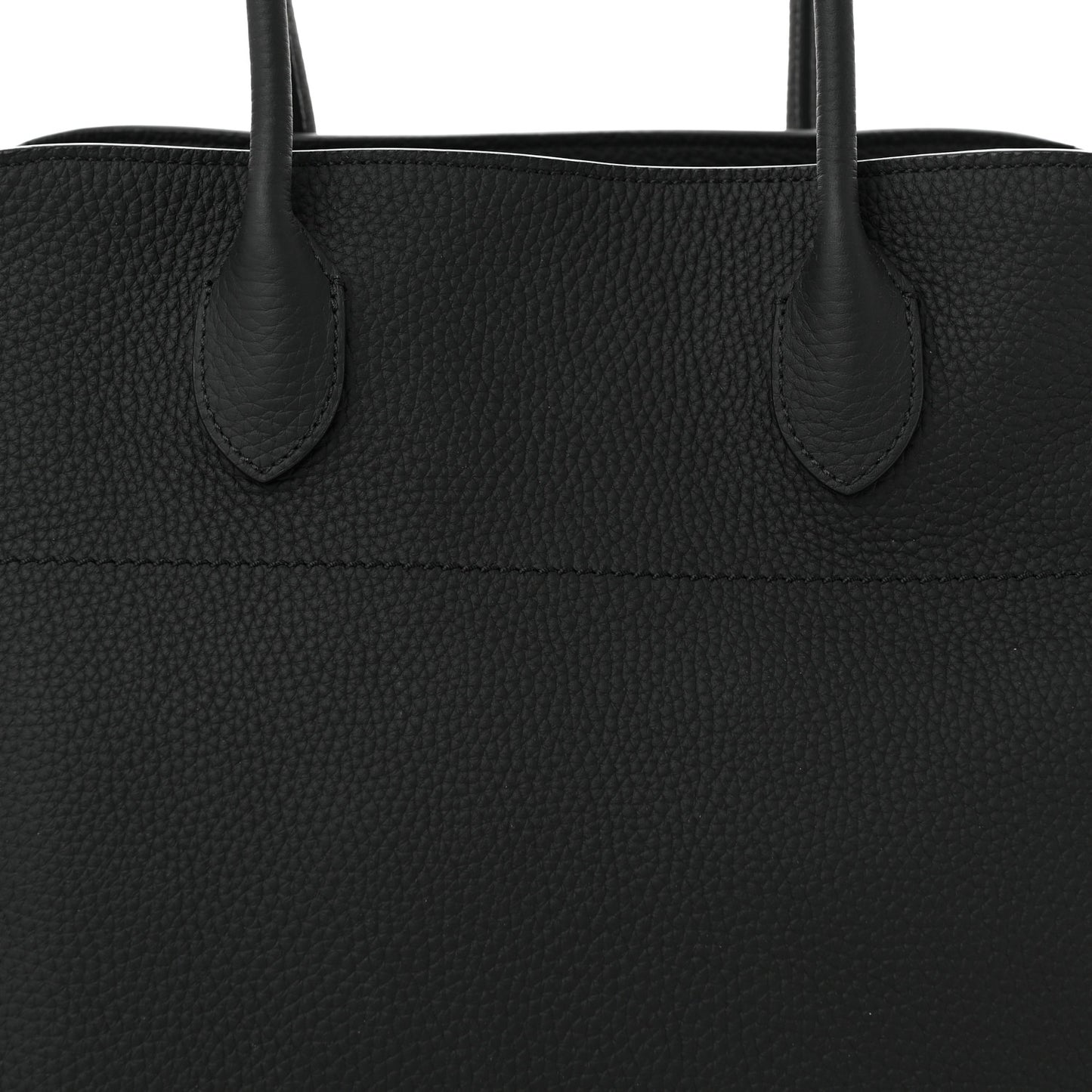 Matte Grained Calfskin Soft Margaux 15 Black