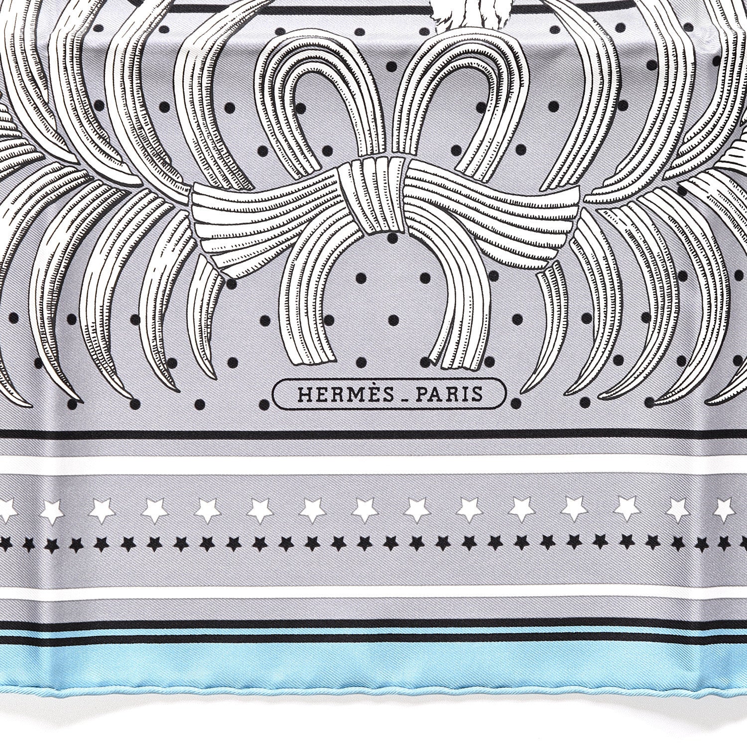 Hermes Silk Tigre Royal Bandana Scarf 55 Gris Bleu Grise Blanc 3 of 5